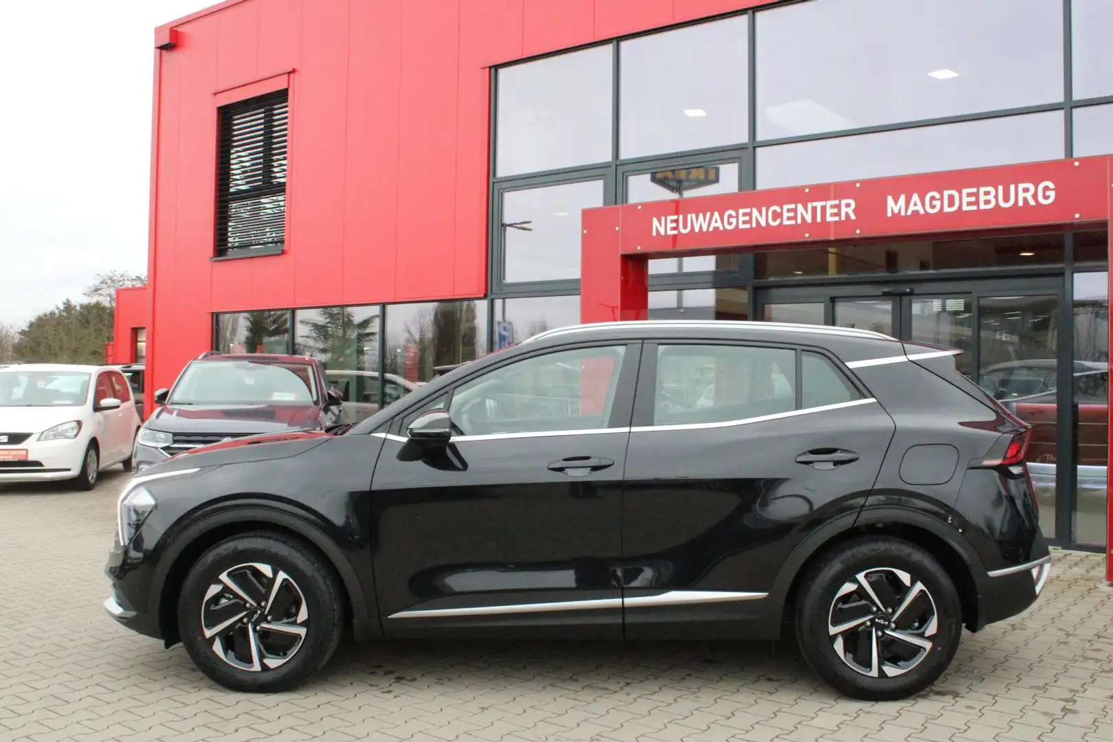 Kia Sportage 1.6T-GDI mHEV DCT *7J.GAR.*4xSHZ*KAMERA* Schwarz - 2