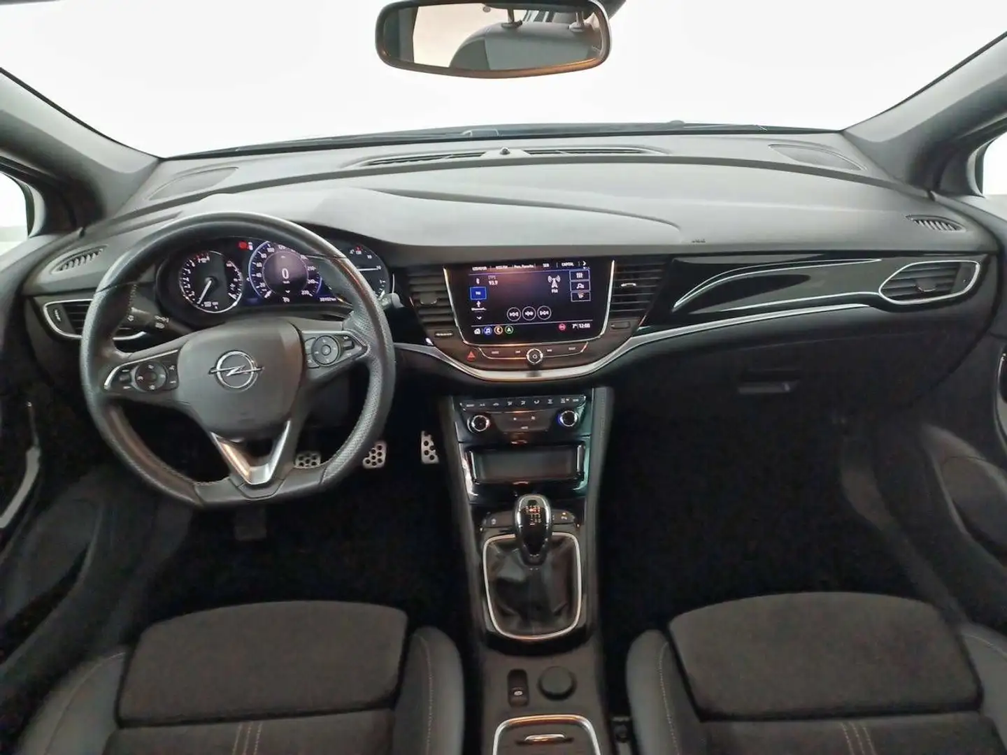 Opel Astra 1.2T S/S Ultimate 145 Negro - 2