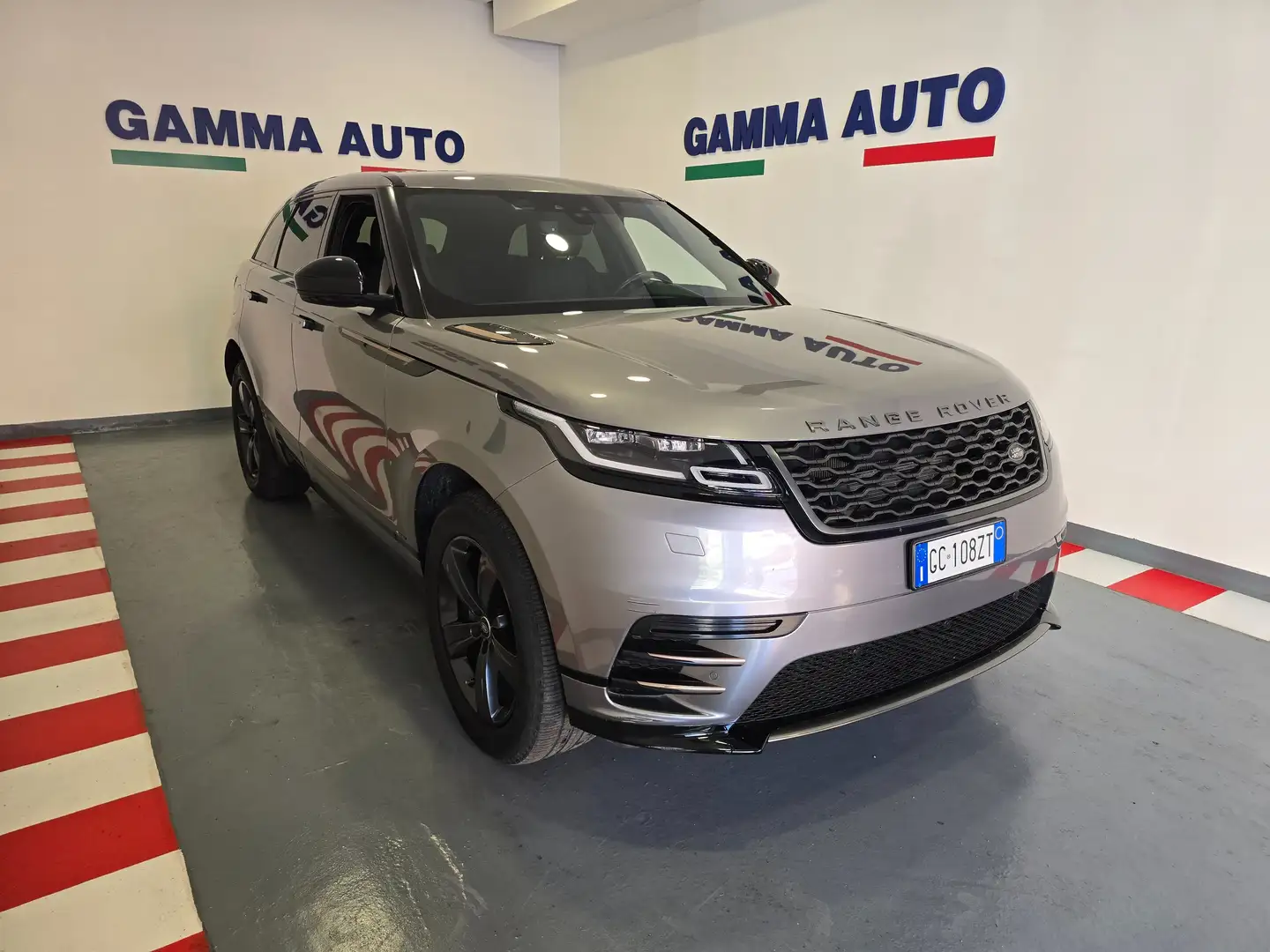 Land Rover Range Rover Velar R-DYNAMIC 180CV TAGLIANDI RR FATTURABILE IVA Grigio - 2