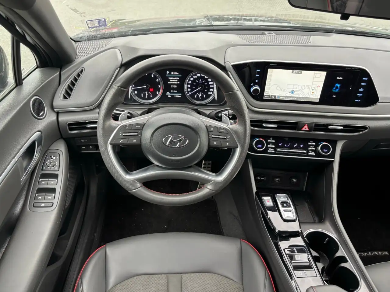 Hyundai SONATA снимка Hyundai SONATA