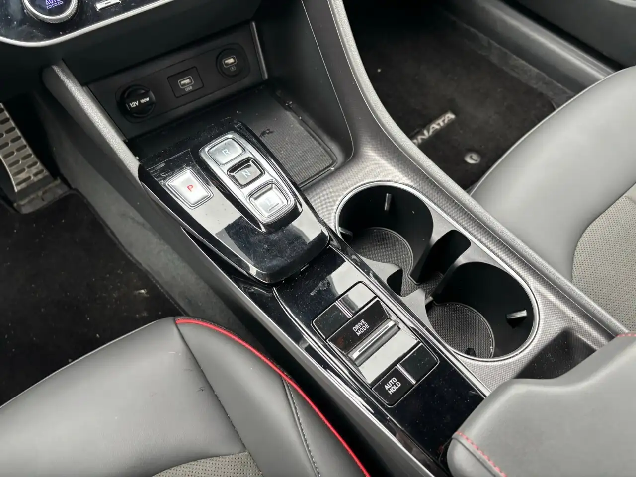 Hyundai SONATA снимка Hyundai SONATA