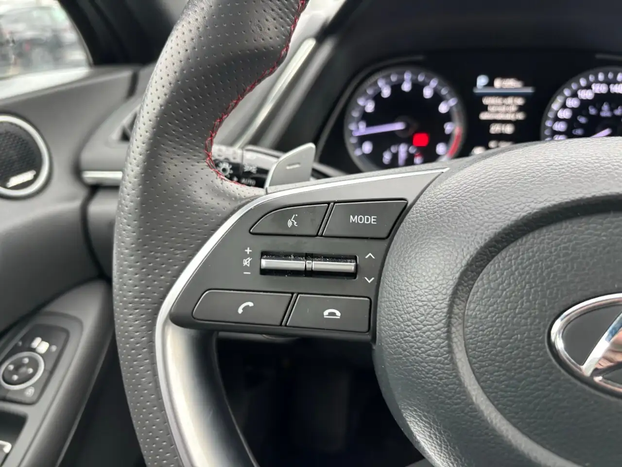 Hyundai SONATA снимка Hyundai SONATA