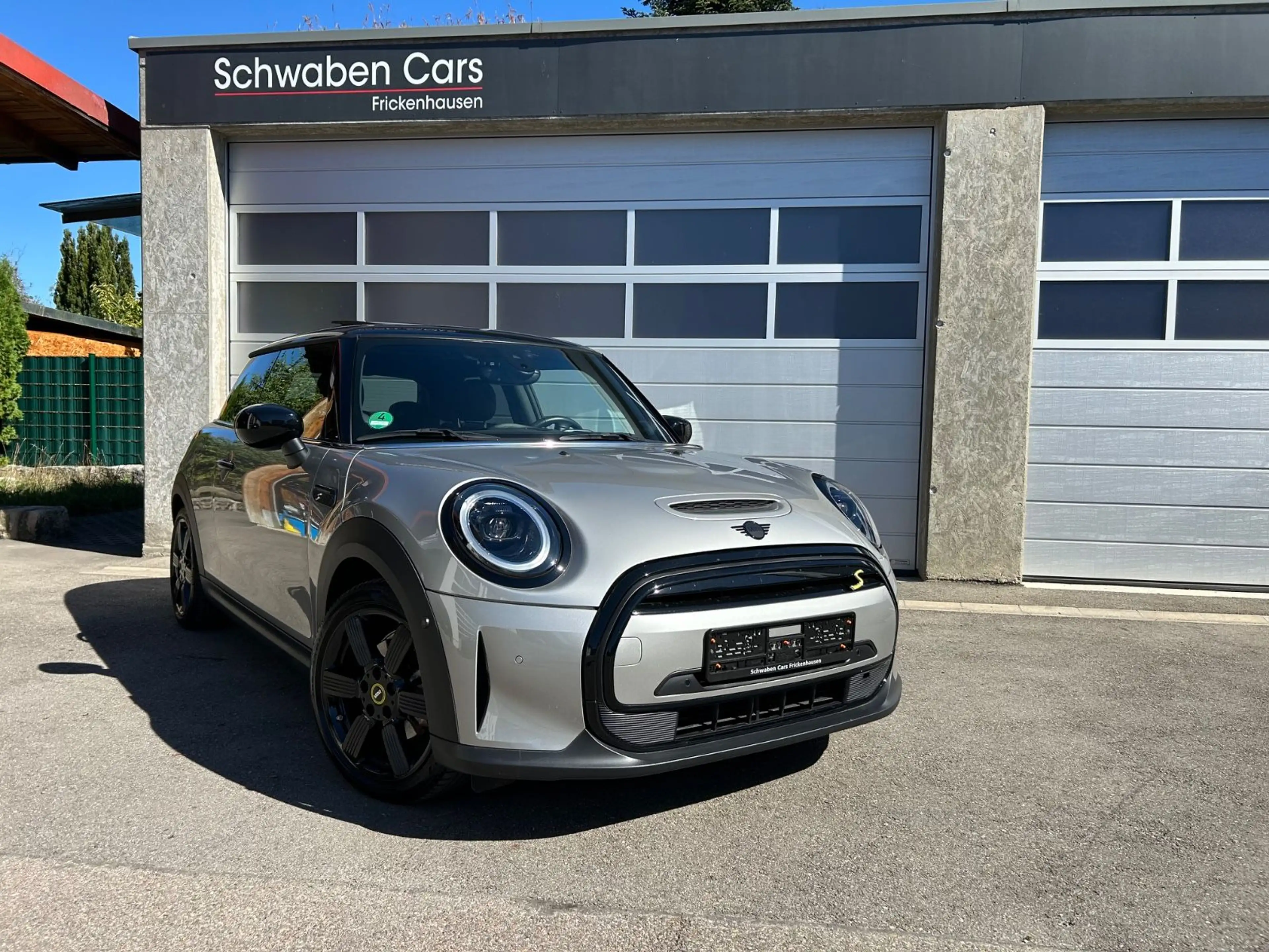 MINI Cooper SE Facelift Pano HUD HiFi H&K Kamera — photo 11