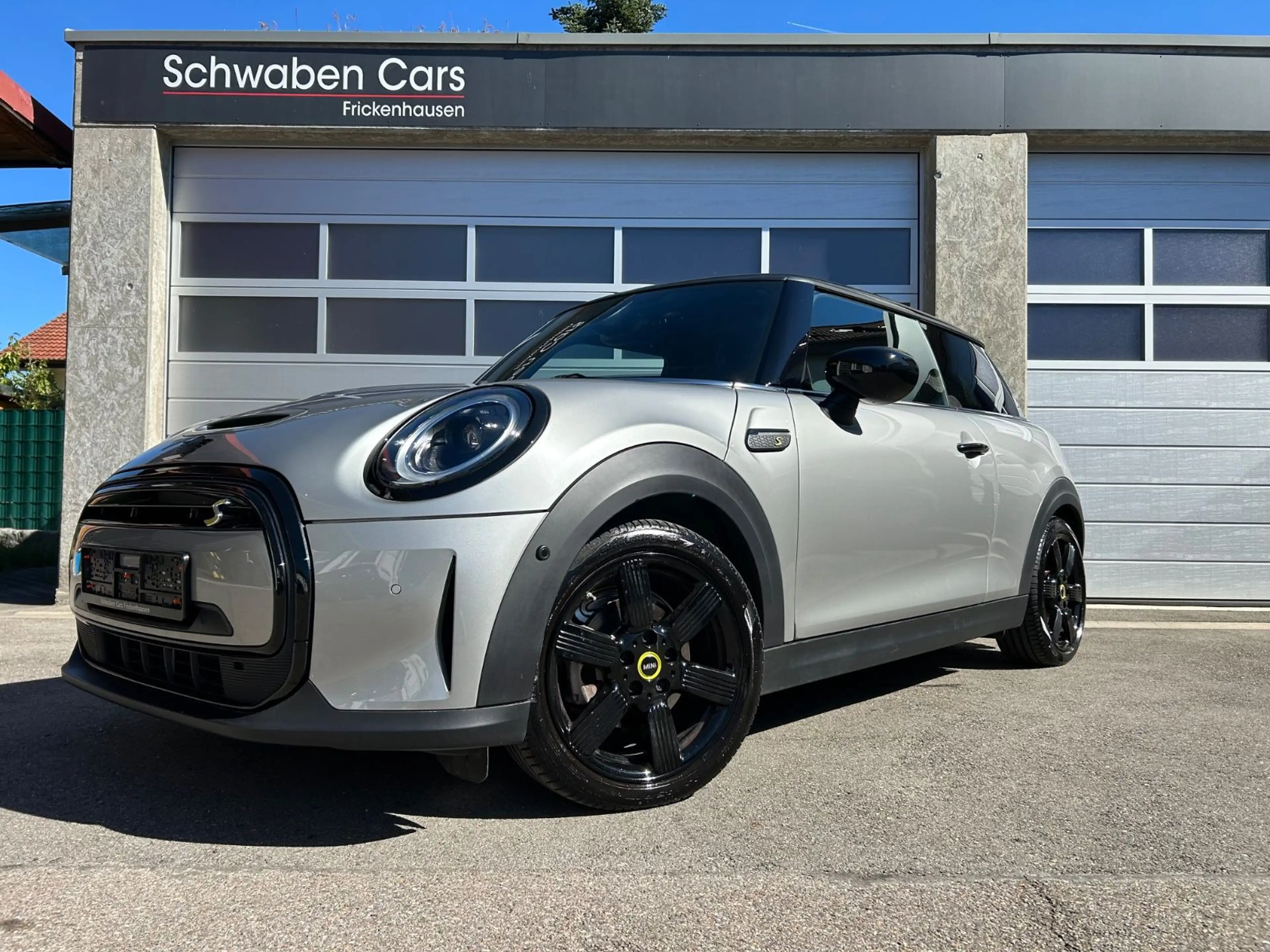 MINI Cooper SE Facelift Pano HUD HiFi H&K Kamera — photo 2