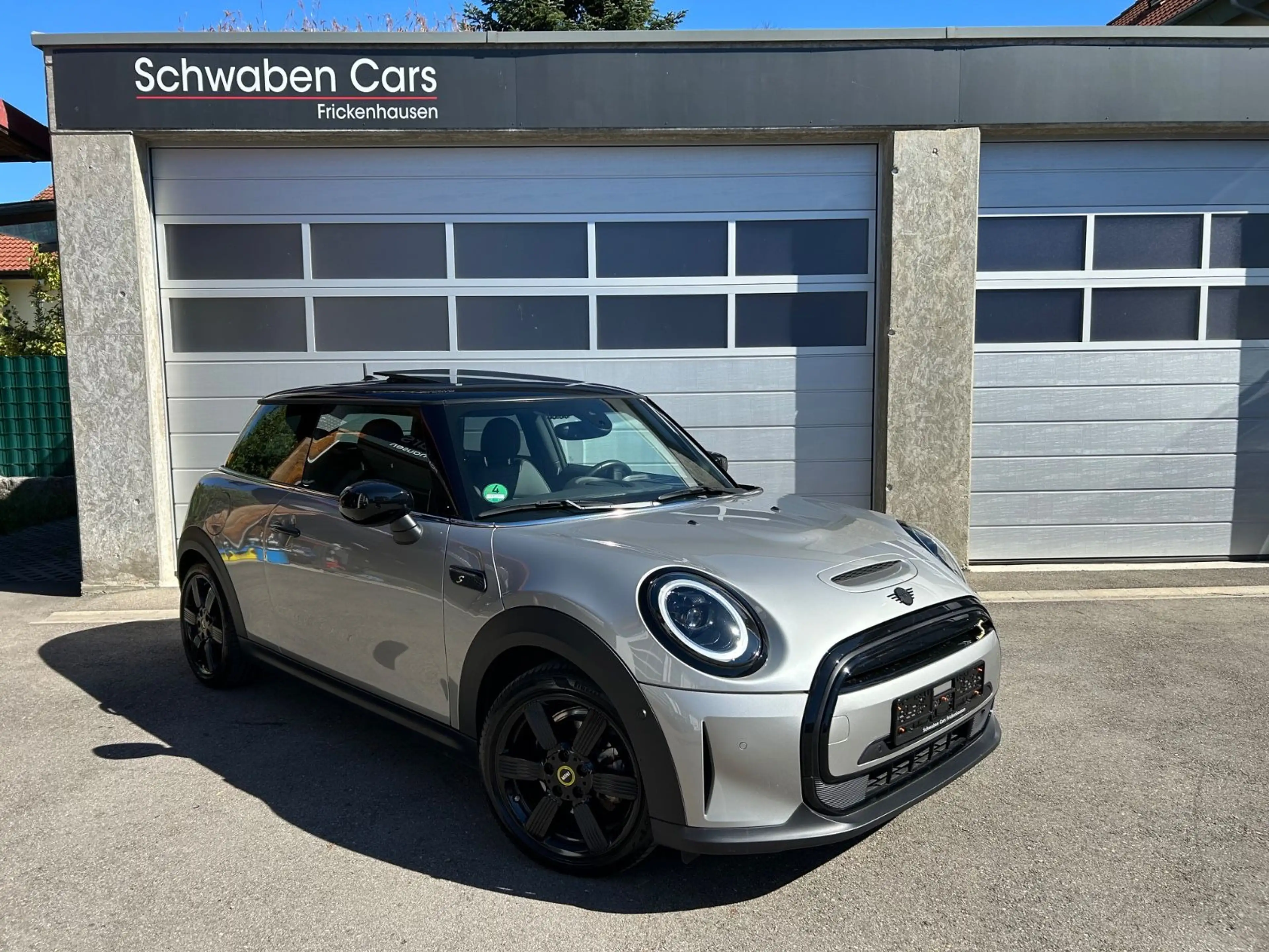 MINI Cooper SE Facelift Pano HUD HiFi H&K Kamera — photo 8