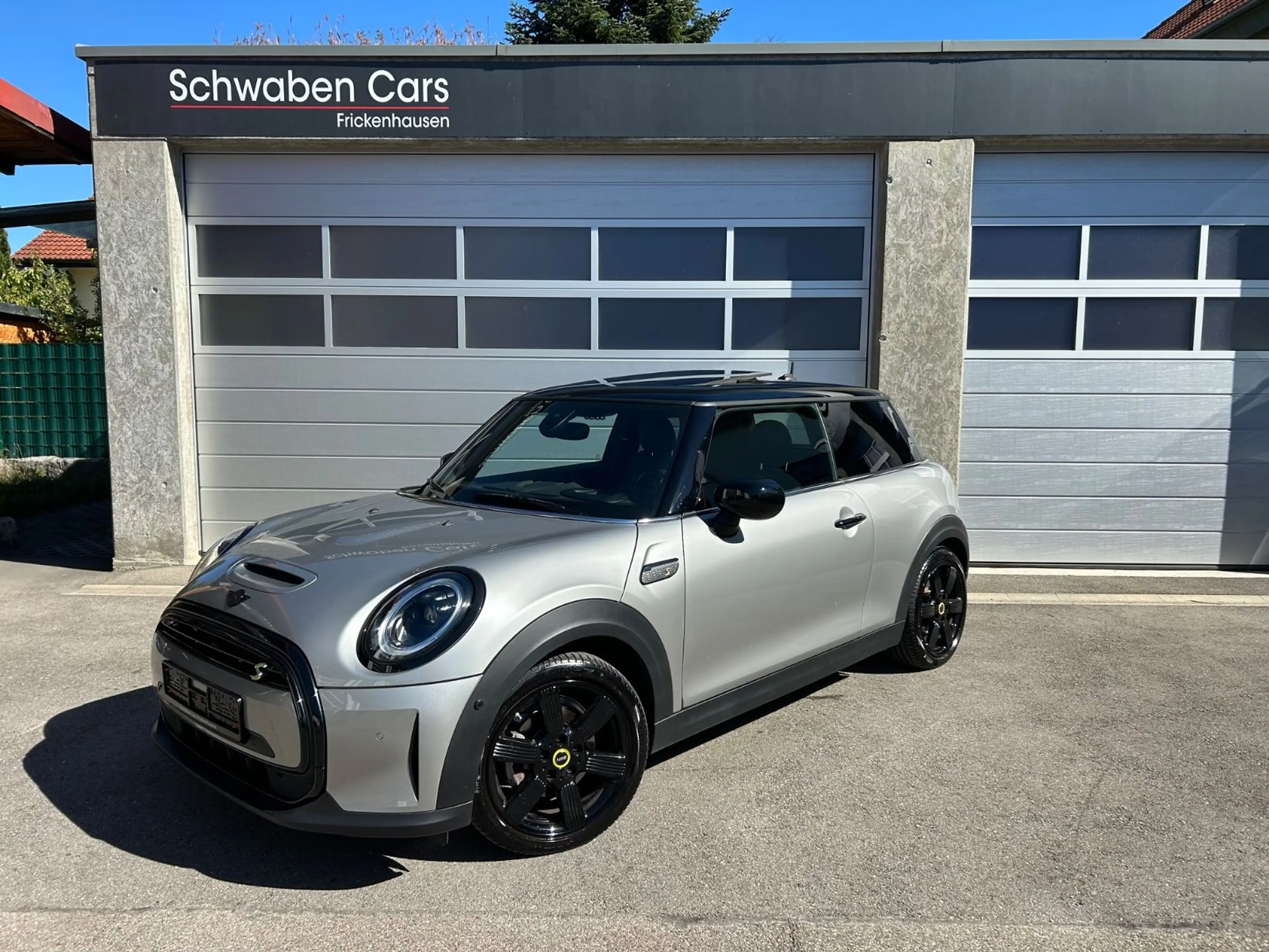 MINI Cooper SE Facelift Pano HUD HiFi H&K Kamera
