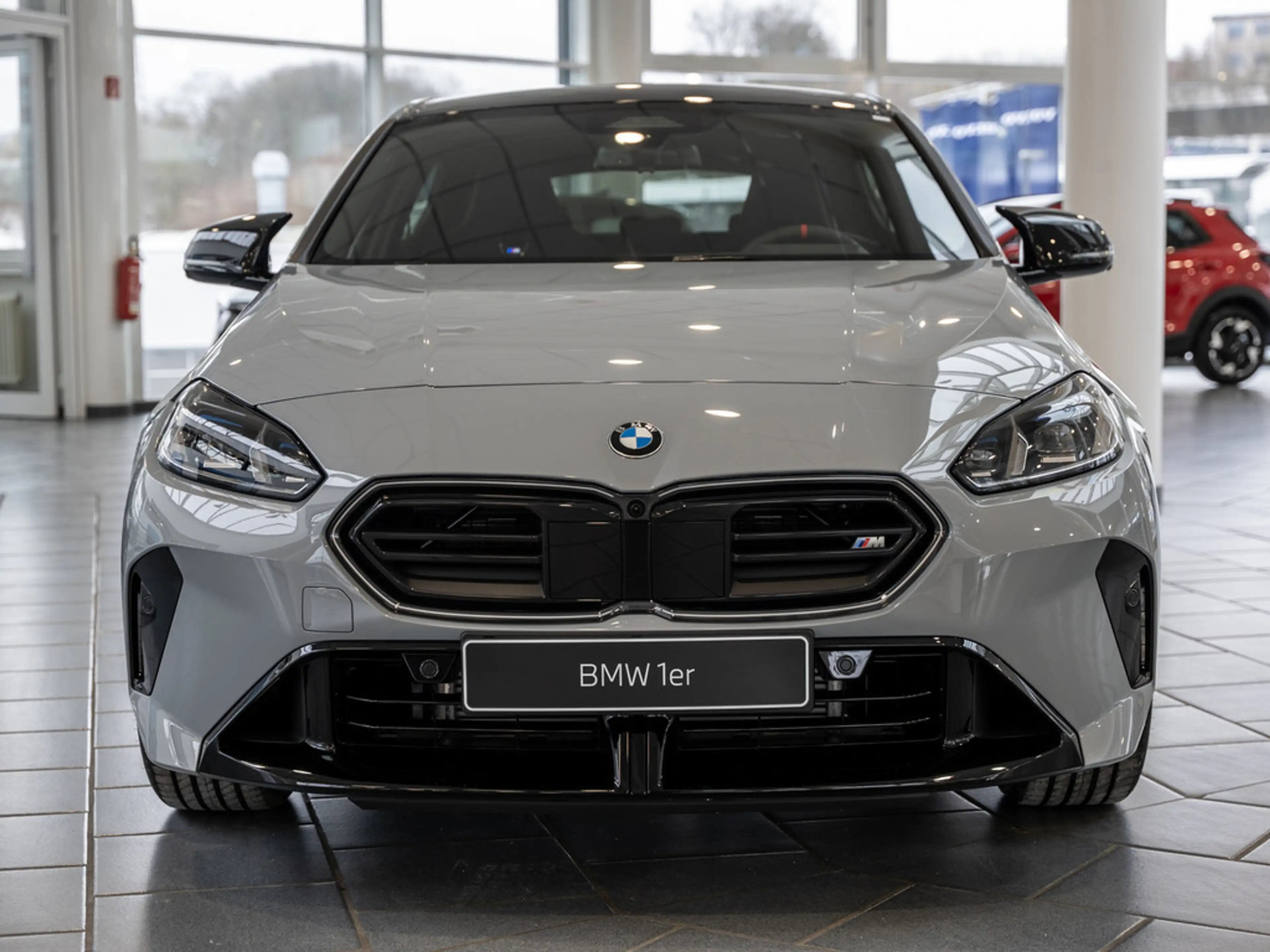 BMW 135 M xDrive LED AHK NAVI H/K KAMERA SHZ PDC — photo 3