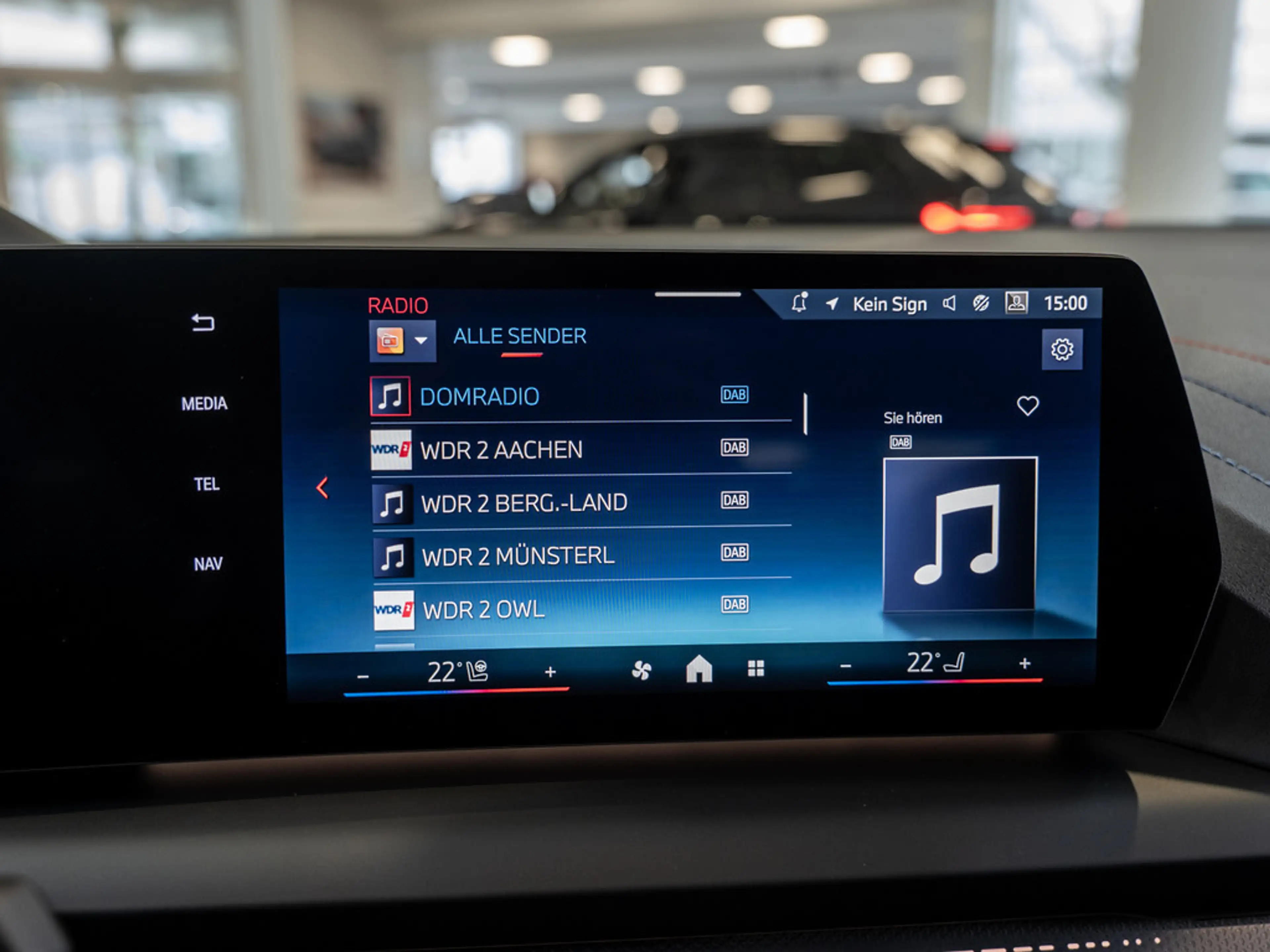 BMW 135 M xDrive LED AHK NAVI H/K KAMERA SHZ PDC — photo 13