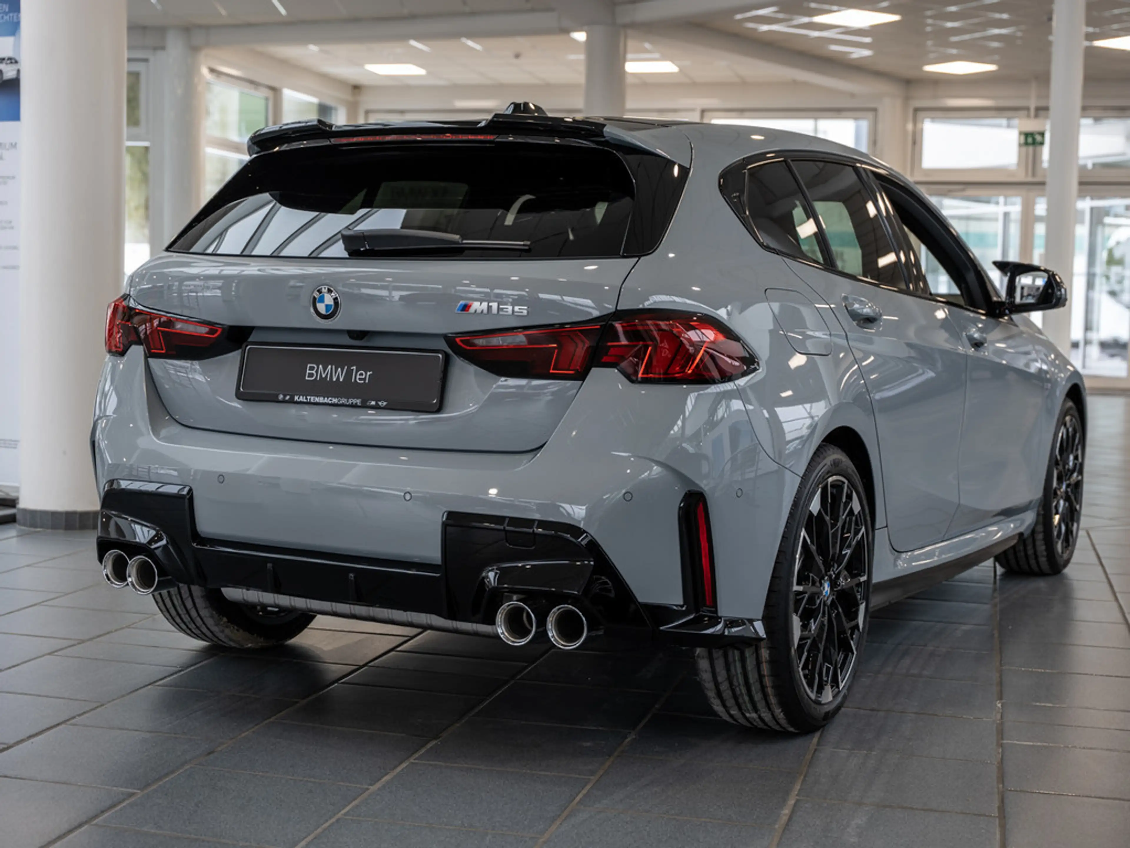 BMW 135 M xDrive LED AHK NAVI H/K KAMERA SHZ PDC — photo 5