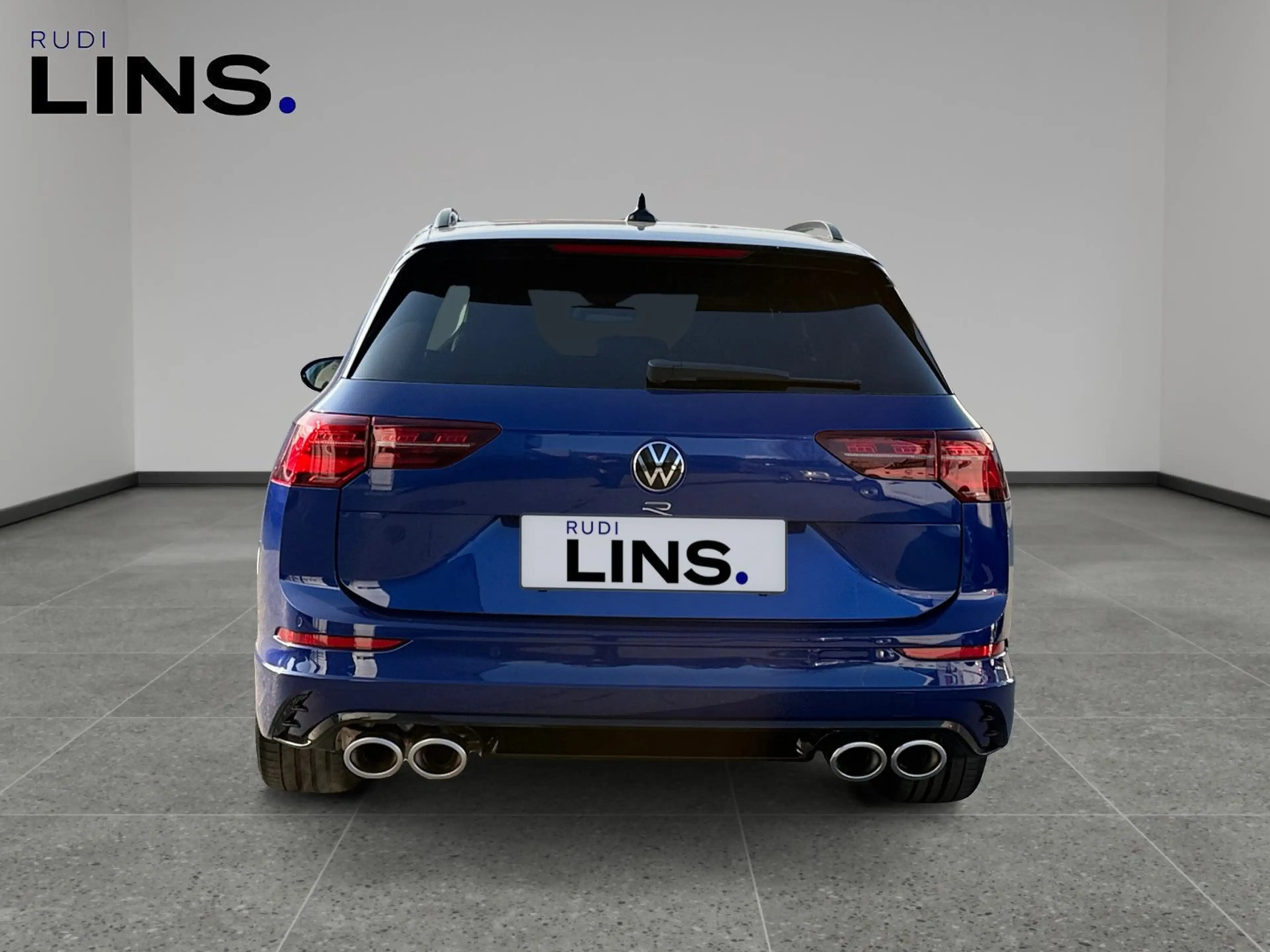 Volkswagen Golf R VW Golf R Variant TSI DSG 4MOTION — photo 4
