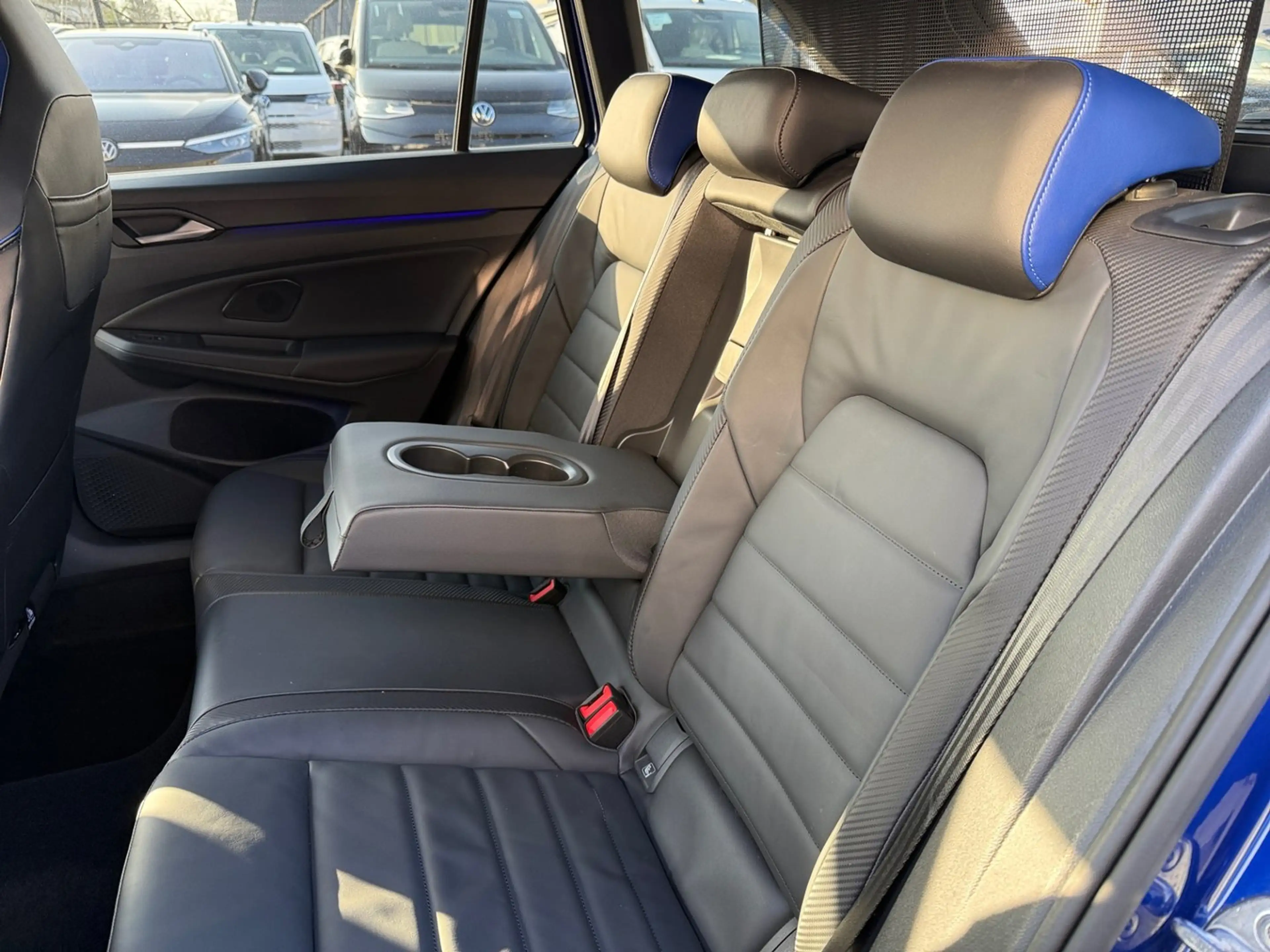 Volkswagen Golf R VW Golf R Variant TSI DSG 4MOTION — photo 15