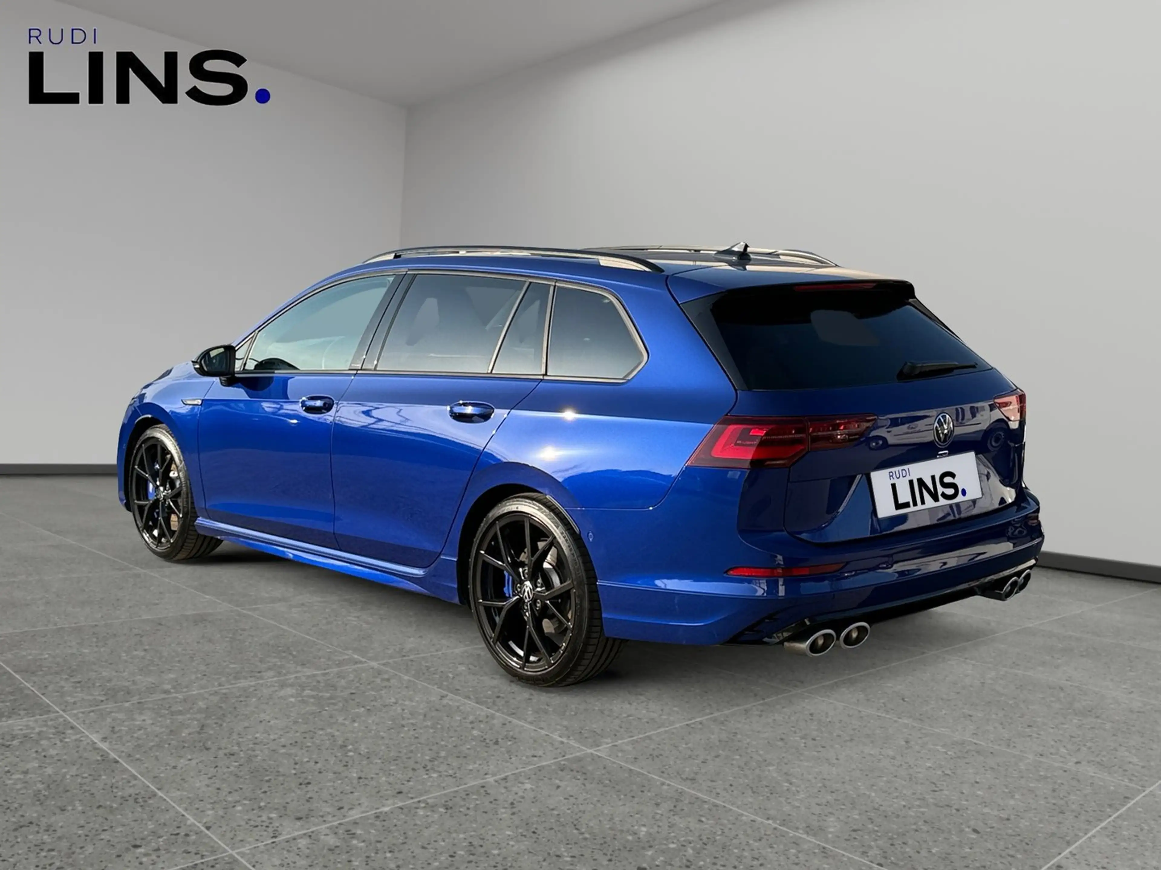 Volkswagen Golf R VW Golf R Variant TSI DSG 4MOTION — photo 3