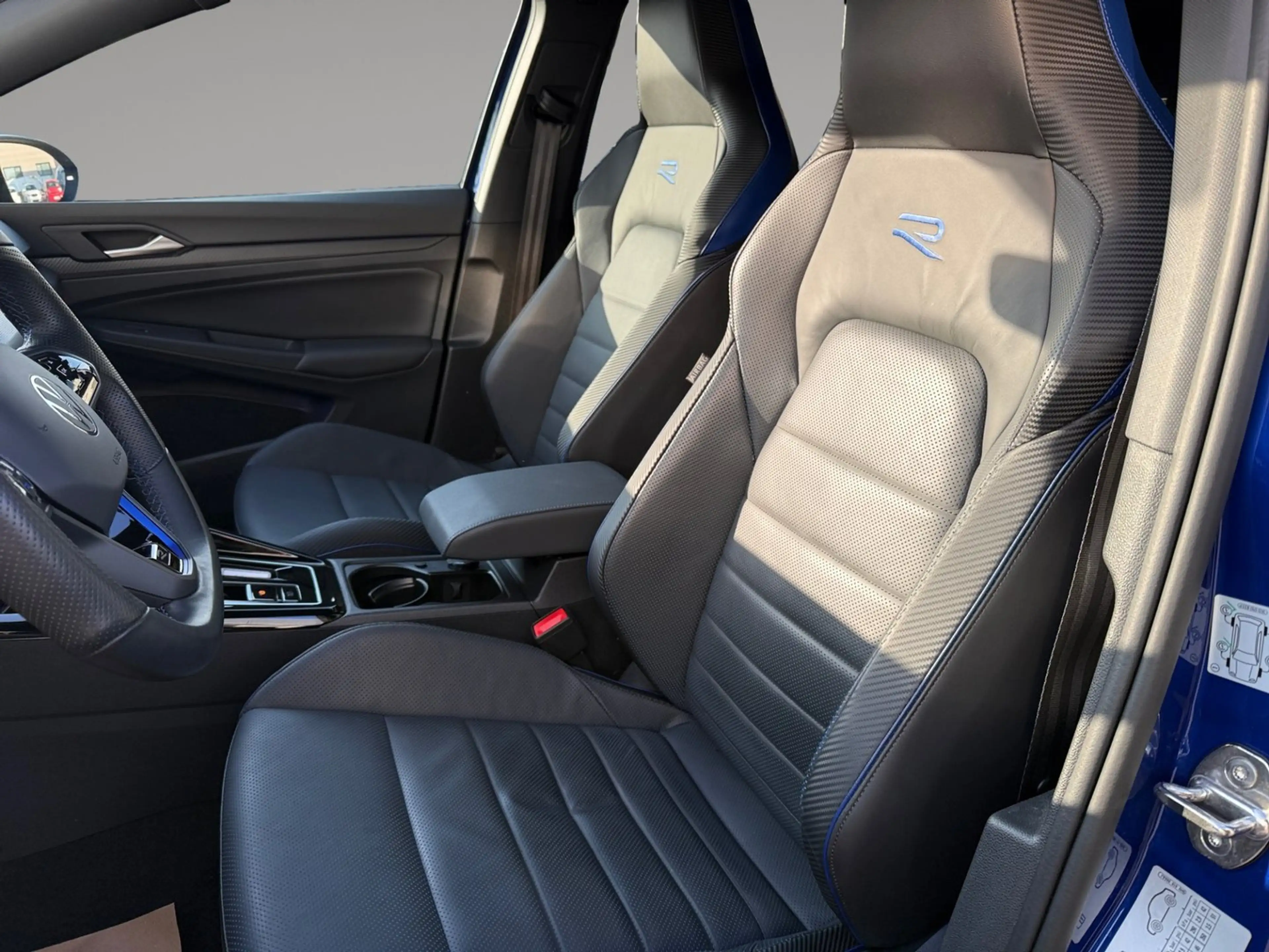 Volkswagen Golf R VW Golf R Variant TSI DSG 4MOTION — photo 10