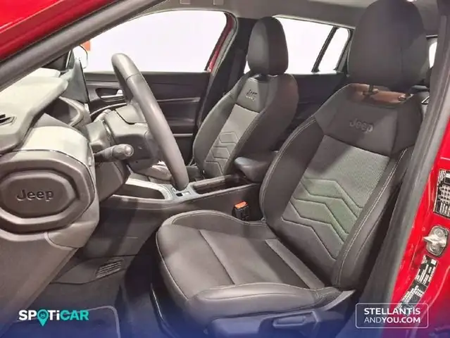 Jeep Avenger view 9