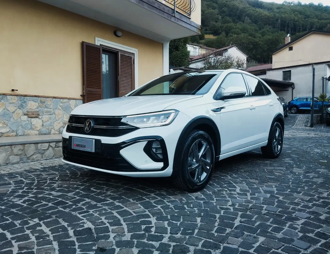 Volkswagen Taigo 1.0 BENZINA 110cv. R-LINE Bianco - 1