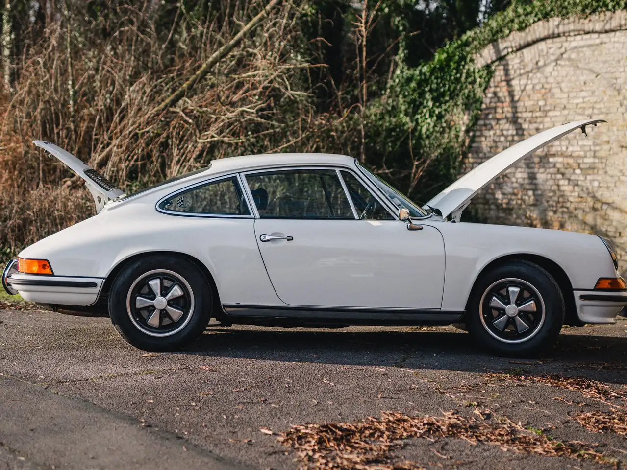 Porsche 911 2.4 E, foto 9