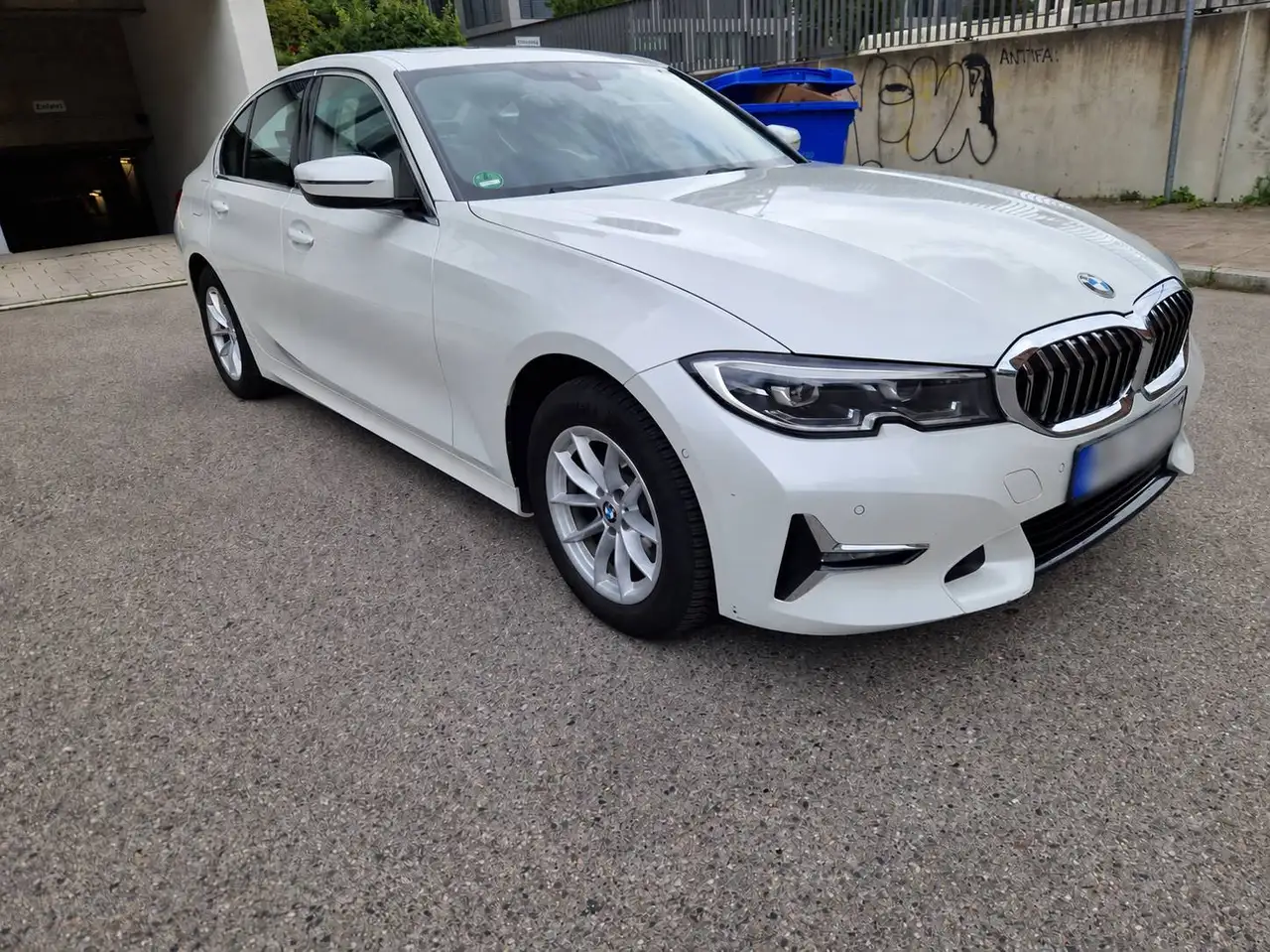 BMW 320
