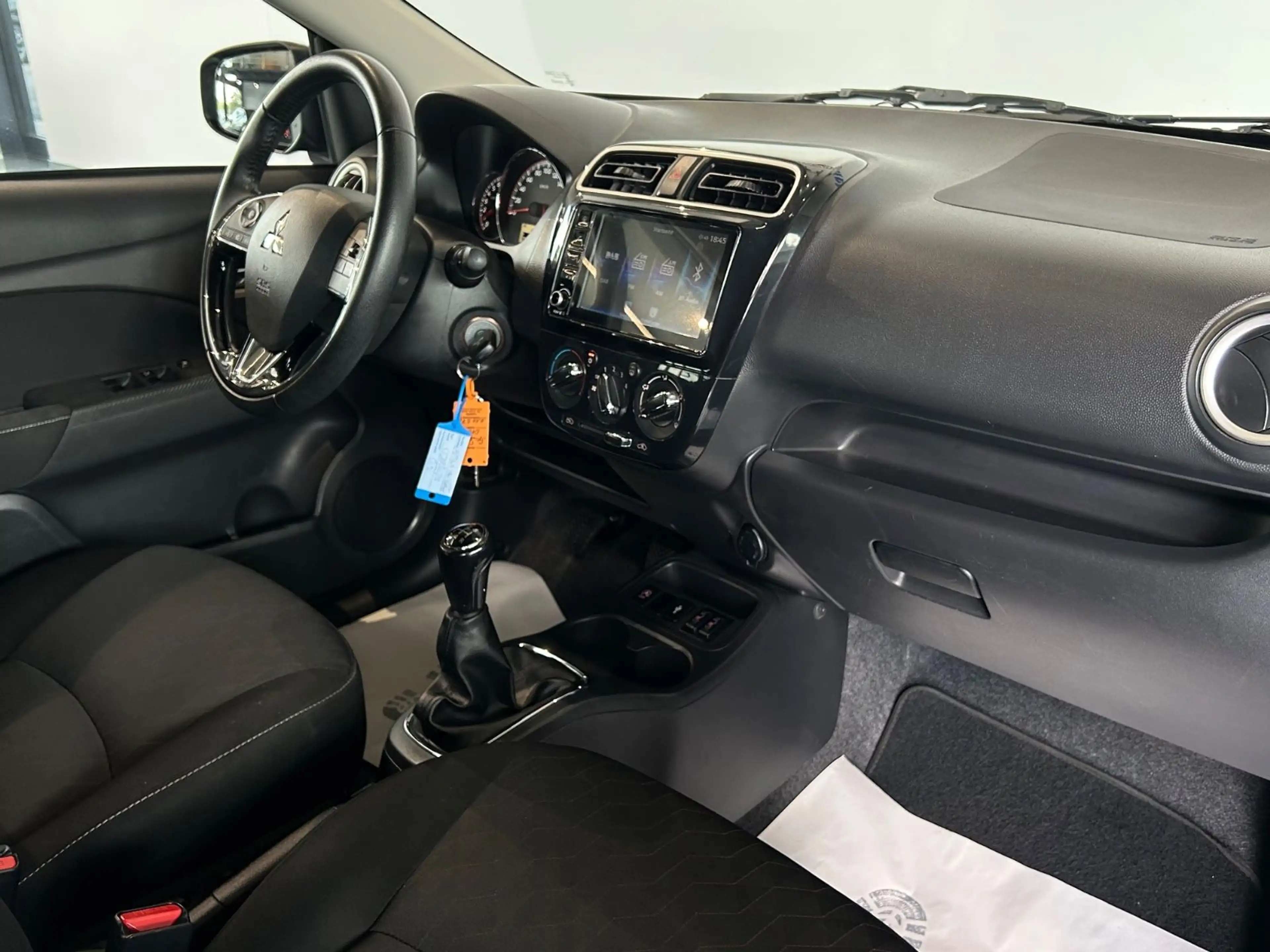Mitsubishi Space Star Select+*KAMERA*SHZ*KLIMA*NAVI* — photo 15