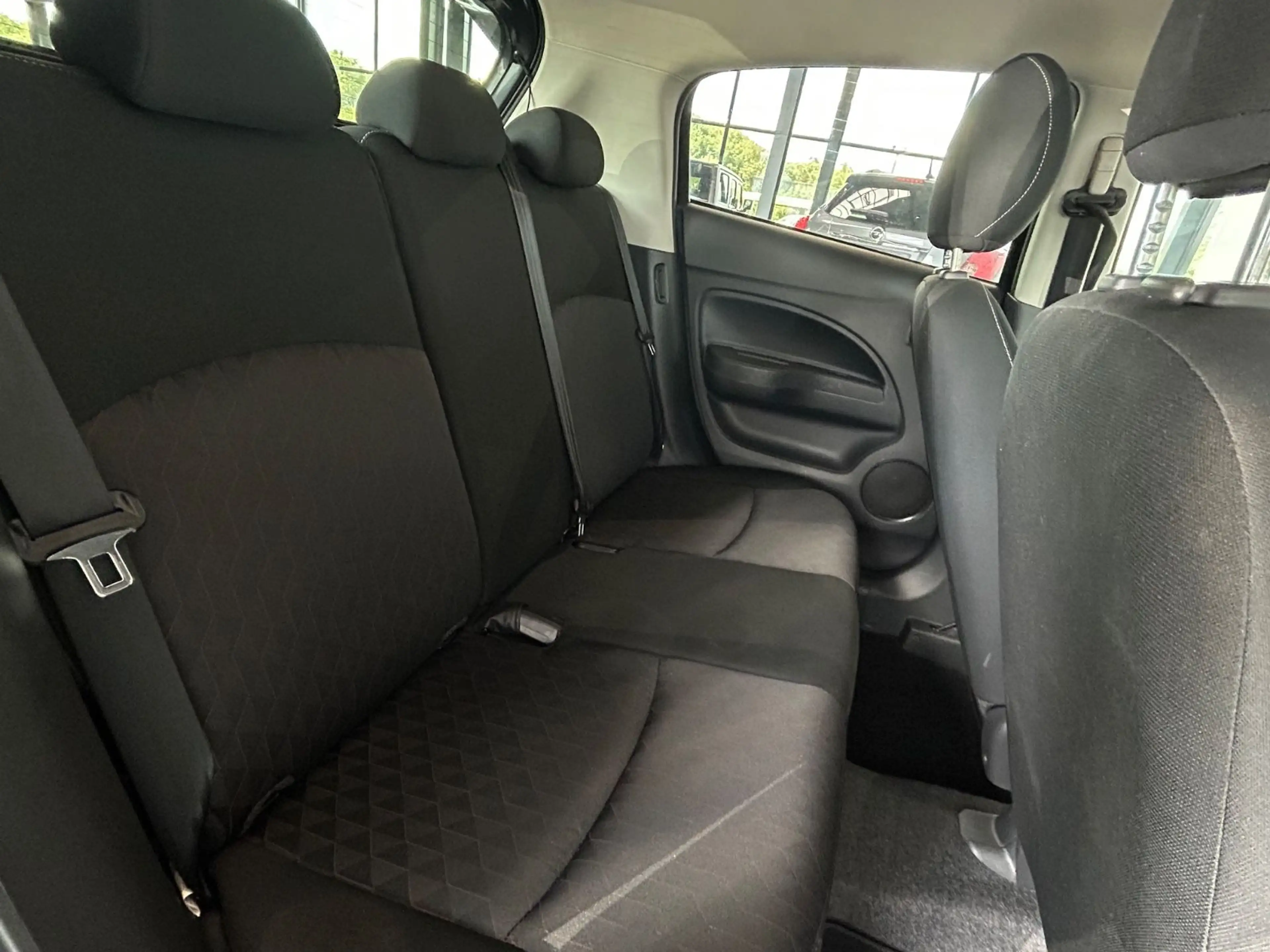 Mitsubishi Space Star Select+*KAMERA*SHZ*KLIMA*NAVI* — photo 12