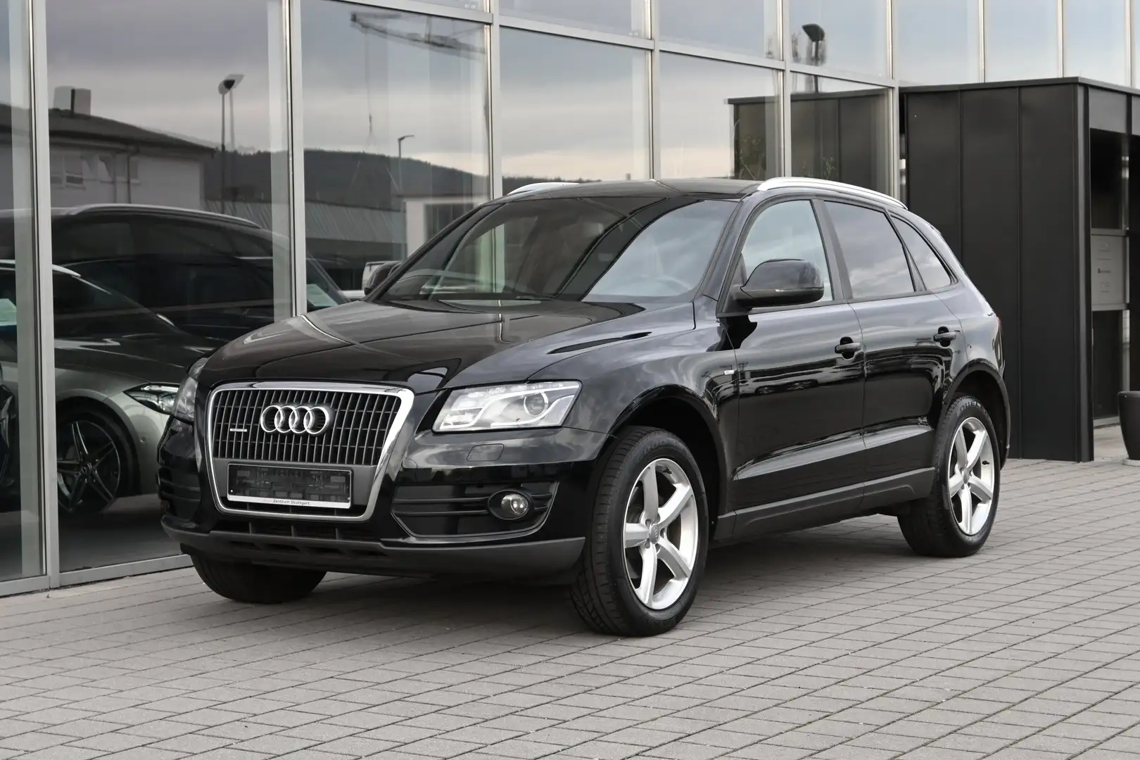 Audi Q5 2.0 TFSI quattro S LINE *BiXENON*8-FACH ALU*1.HD* Zwart - 1