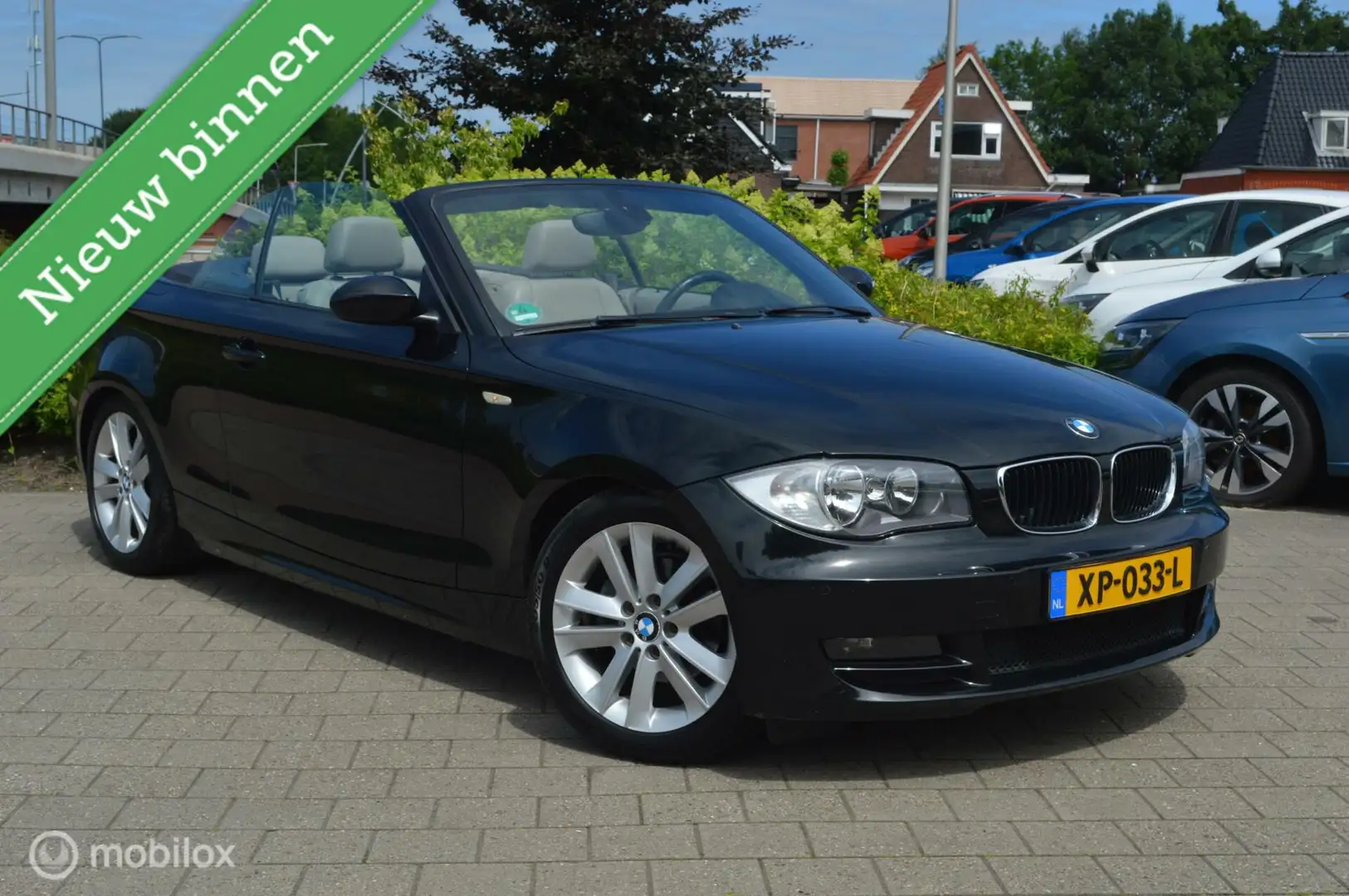 BMW 118 1-serie Cabrio 118i Executive Zwart - 1