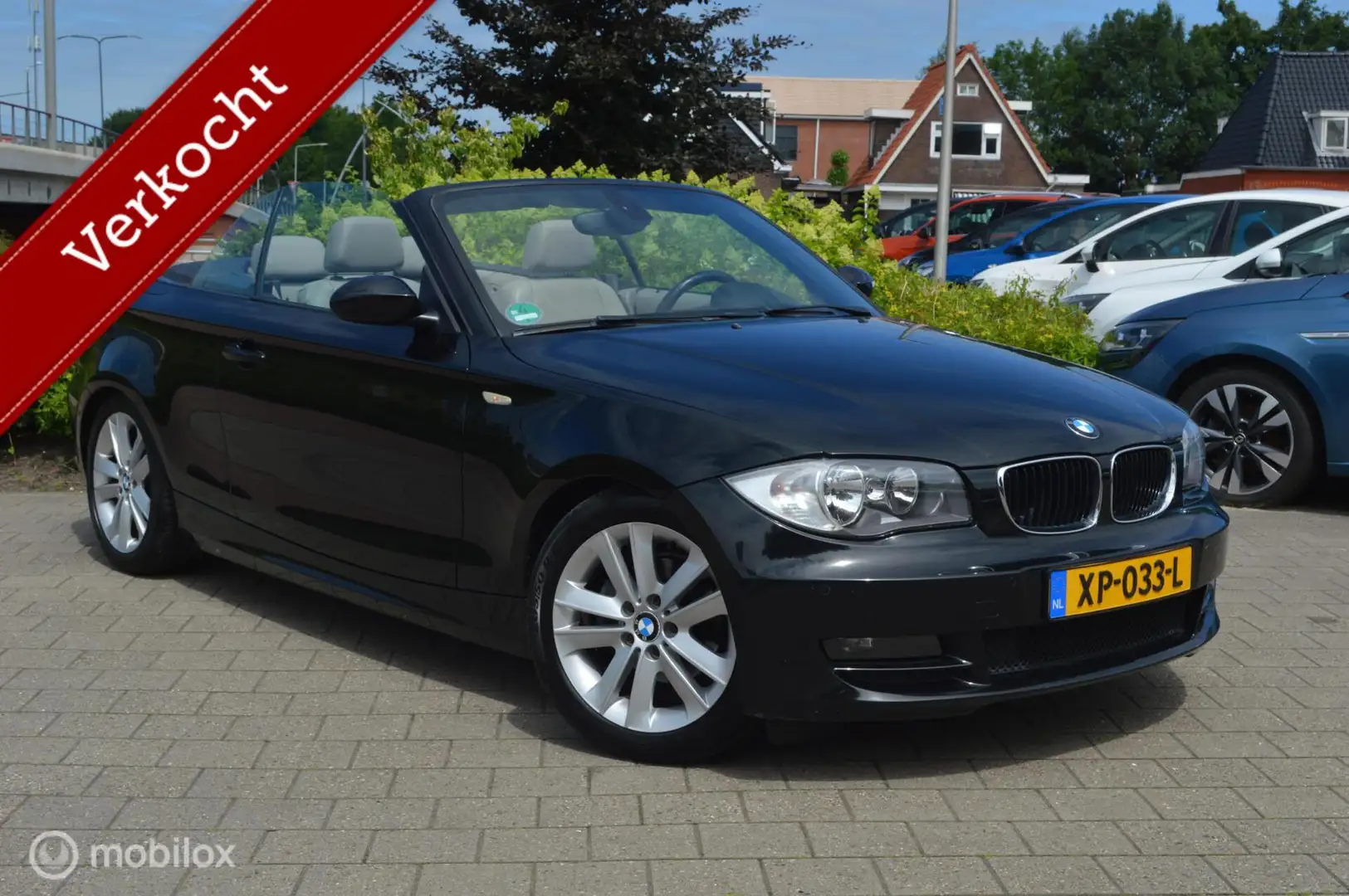 BMW 118 1-serie Cabrio 118i Executive Zwart - 1