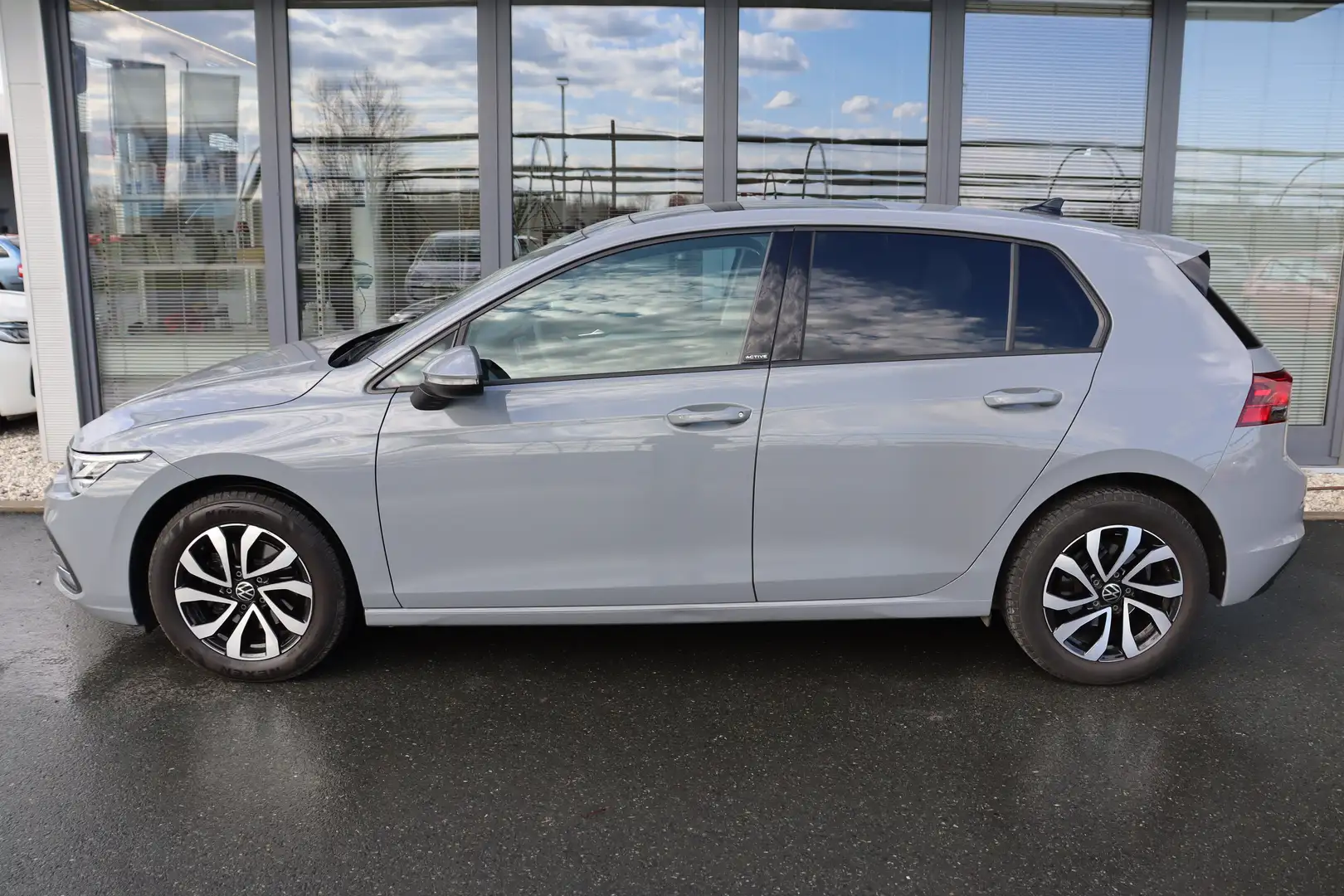 Volkswagen Golf Active *HARMAN SOUND*LED*NAVI*KAMERA* Grau - 2