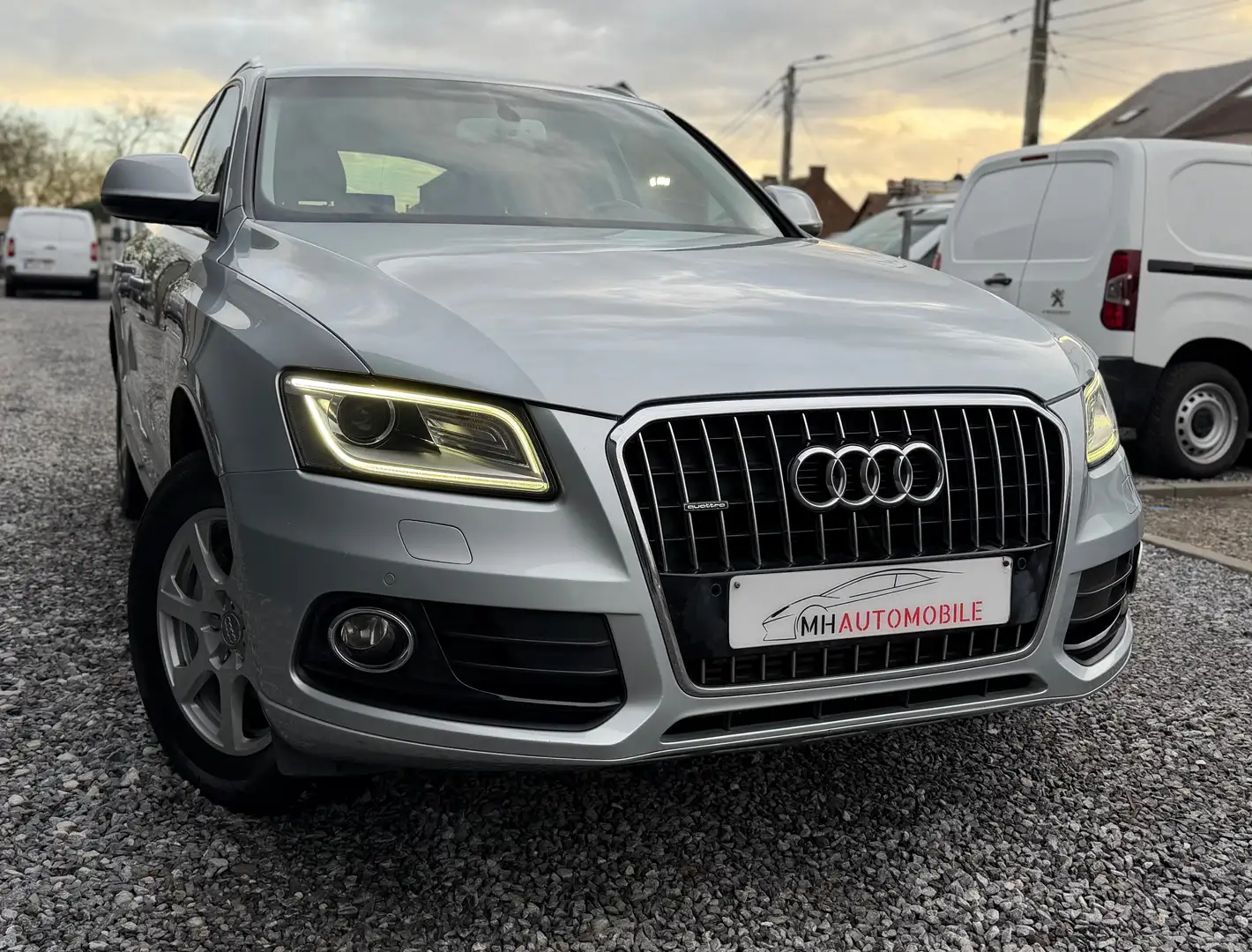 Audi Q5 2.0 TDi Quattro // MARCHAND - EXPORT siva - 1