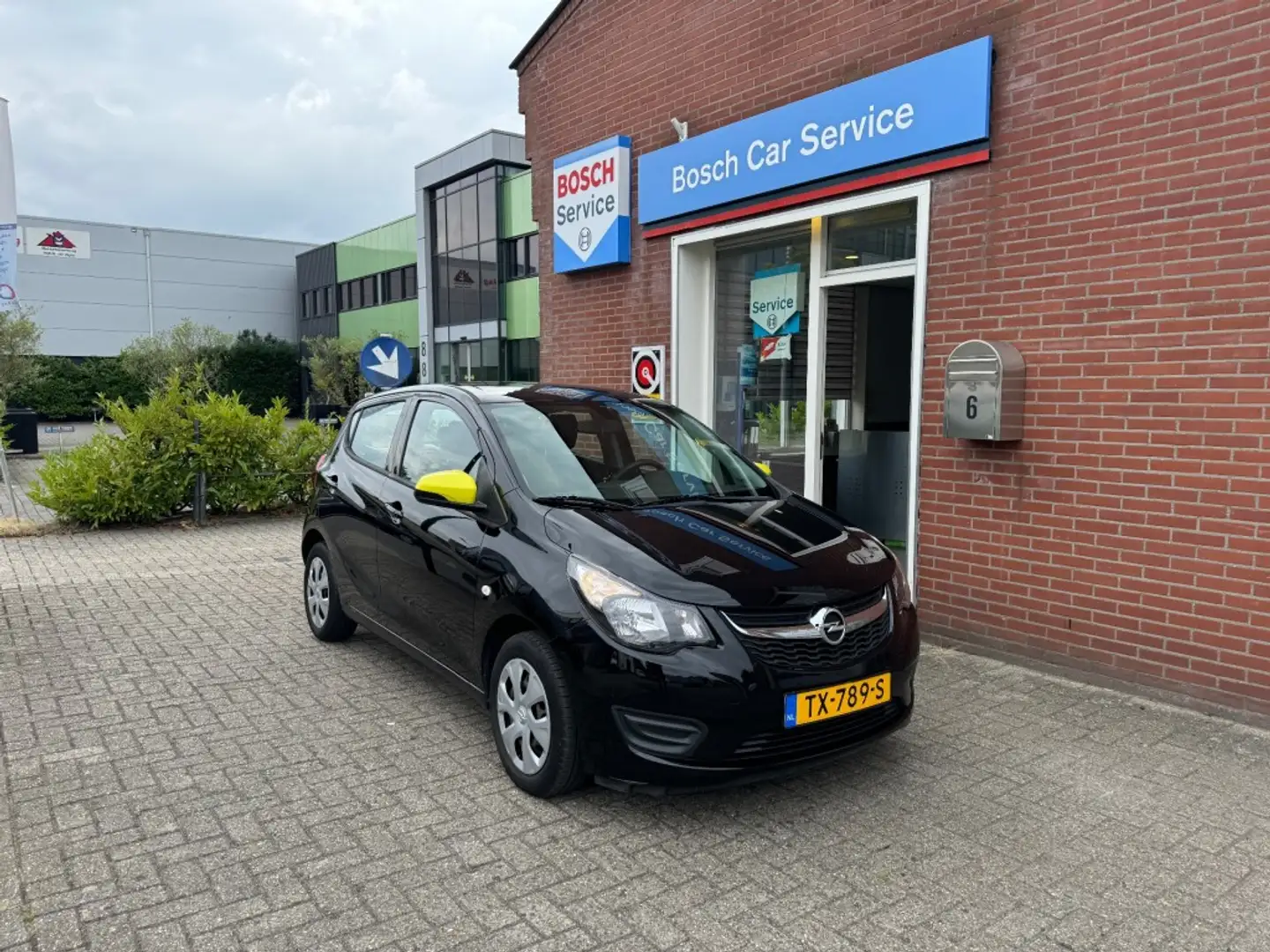 Opel Karl 1.0 55kW 5-drs Airco Black - 1