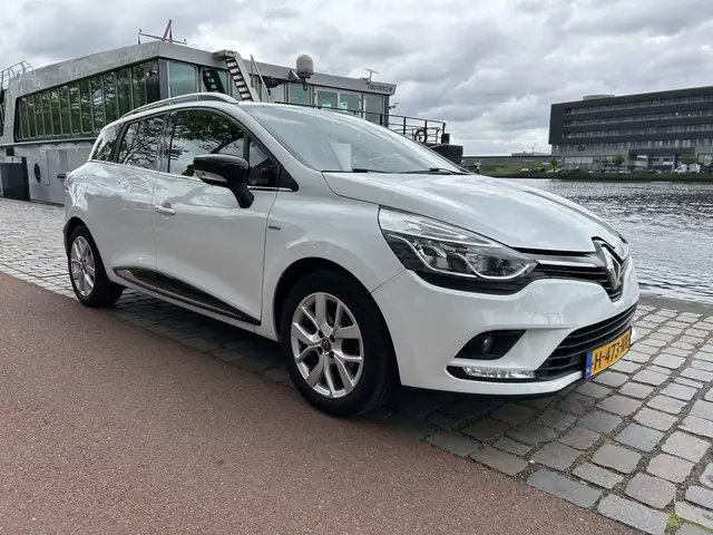 Renault Clio view 4