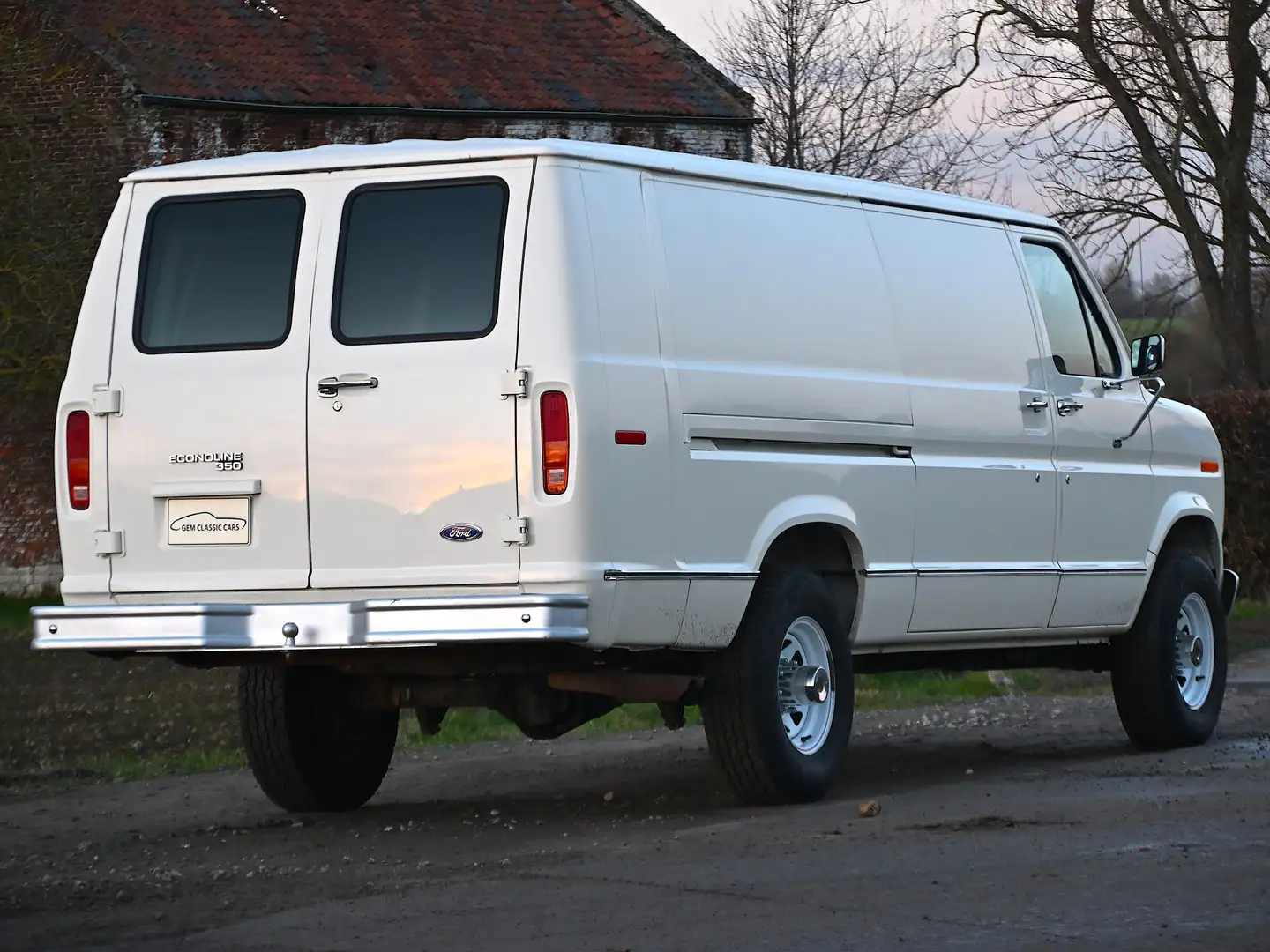 Ford Econoline E350 Heavy Duty 7.5L 100% First Paint Weiß - 2