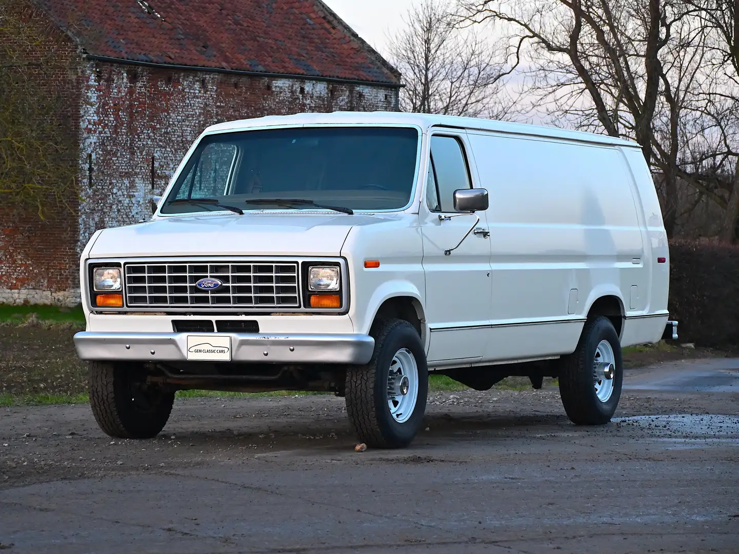 Ford Econoline E350 Heavy Duty 7.5L 100% First Paint Weiß - 1