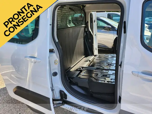 Opel Combo view 13