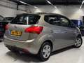 Kia Venga 1.4 CVVT Plus Pack Navigatie|Camera|Trekhaak! Grau - thumbnail 3