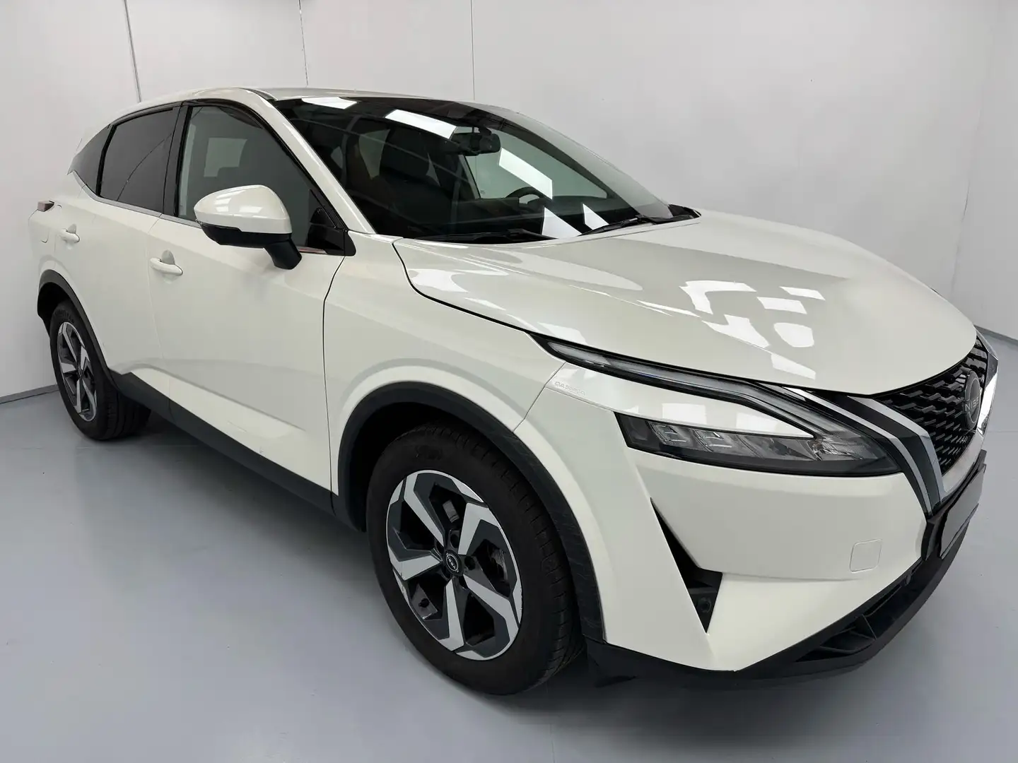 Nissan Qashqai N-CONNECTA M-HEV X-TRONIC 158CV ONLY PROMO! Bílá - 2