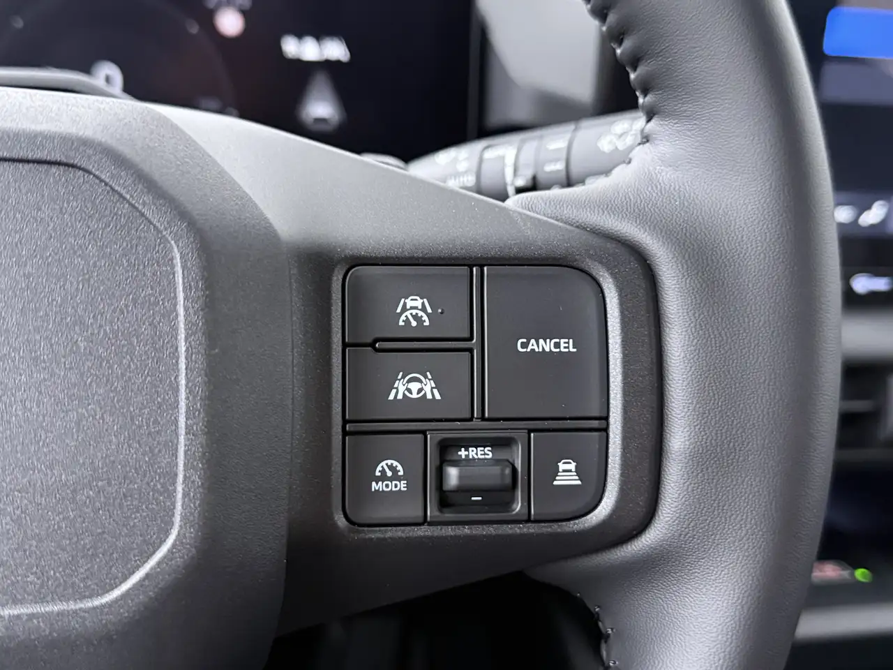 Toyota RAV4 2026 — фото 11