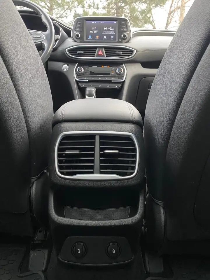Hyundai SANTA FE снимка Hyundai SANTA FE