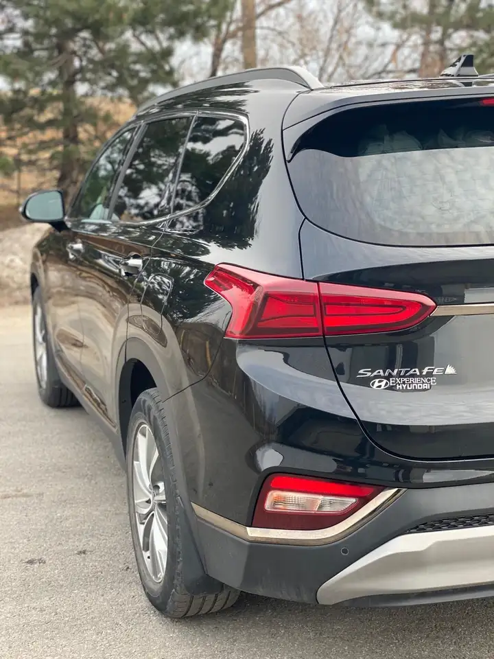 Hyundai SANTA FE снимка Hyundai SANTA FE