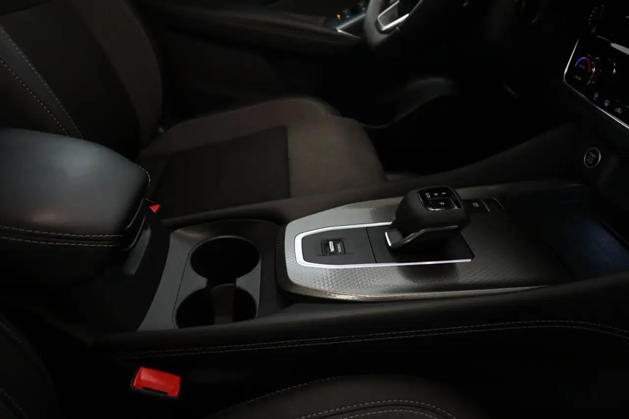 Nissan Qashqai III 1.3 DIGT 158 Mild-Hybrid X-Tronic N-Connecta Winter Pack Comfort Pack 14