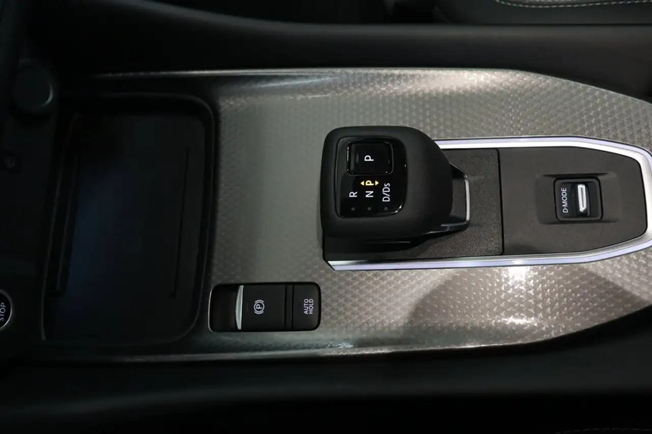Nissan Qashqai III 1.3 DIGT 158 Mild-Hybrid X-Tronic N-Connecta Winter Pack Comfort Pack 13
