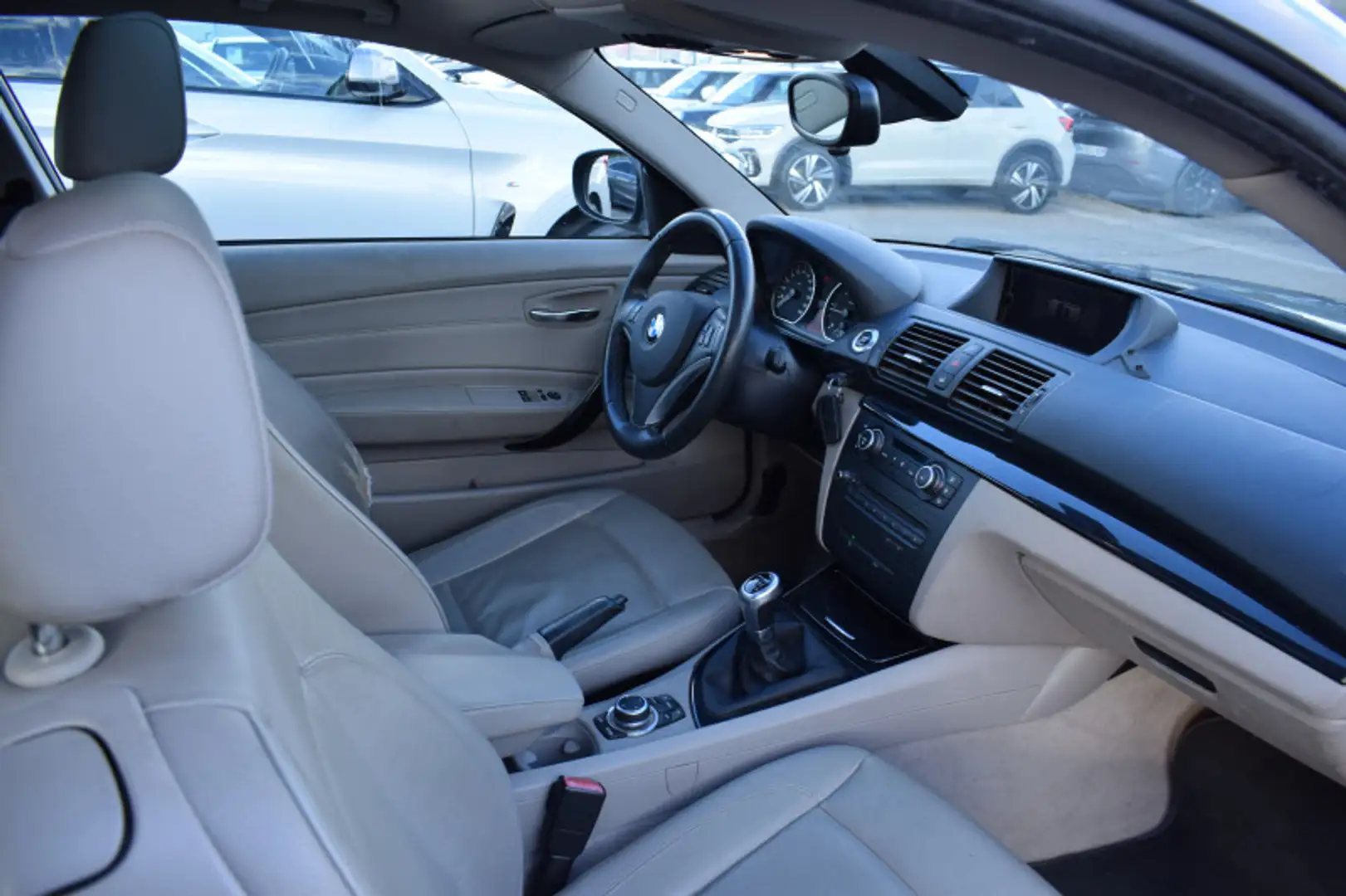 BMW 118 (E81/E87) 118D 143CH LUXE 5P Noir - 2