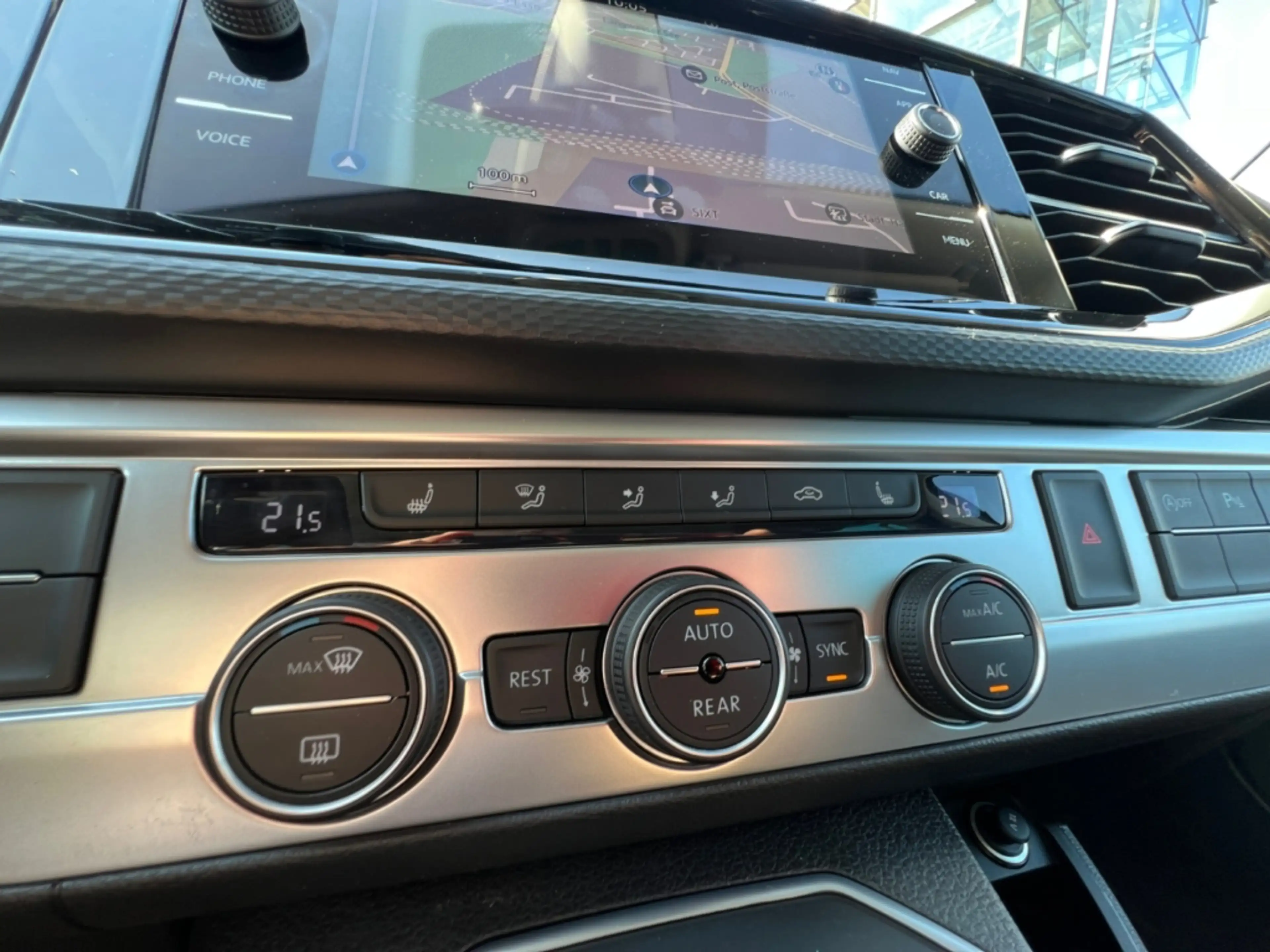 Volkswagen T6.1 Multivan Comfortline 4MOTION Leder Standhzg — photo 15