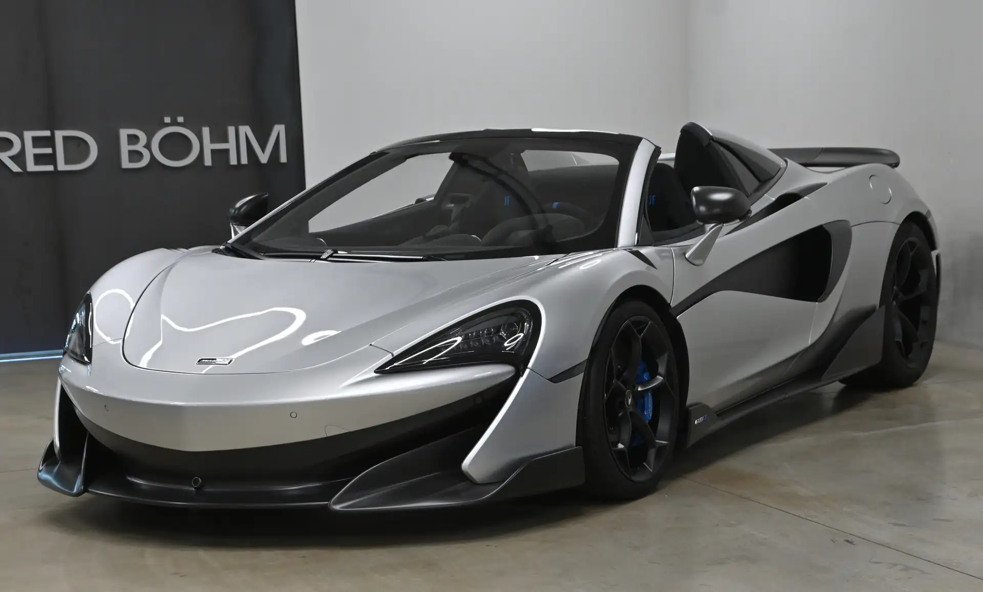 맥라렌 600LT Spider 2022 은색 사진 1