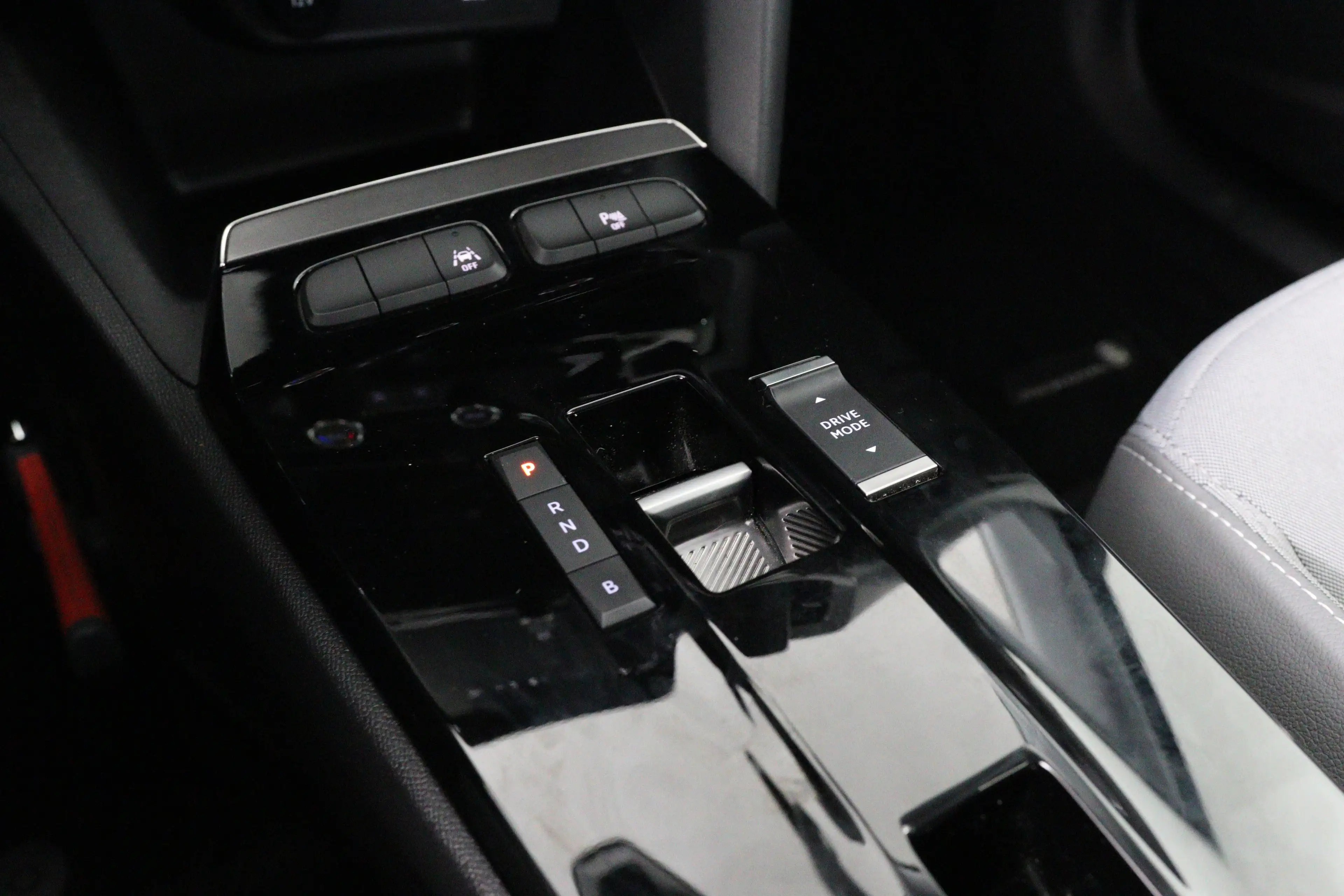 Opel Mokka-E Electric Elegance 50 kWh 3 Fase | SOH 100% | Deale — photo 35