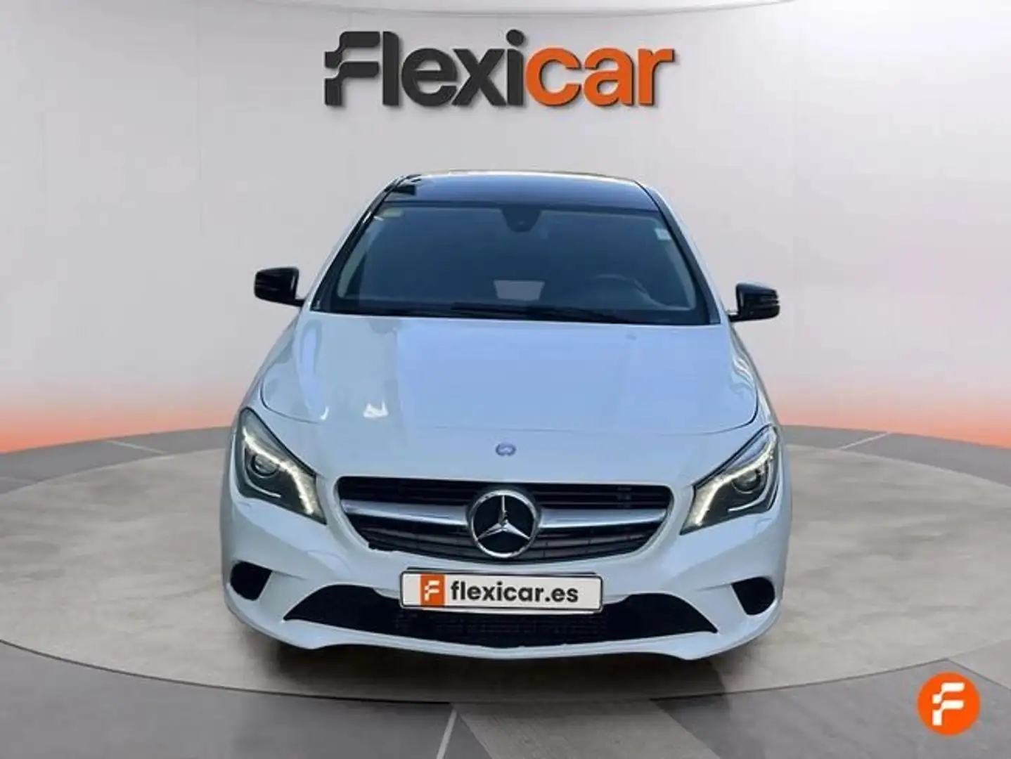 Mercedes-Benz CLA 200 200CDI AMG Line Blanco - 2