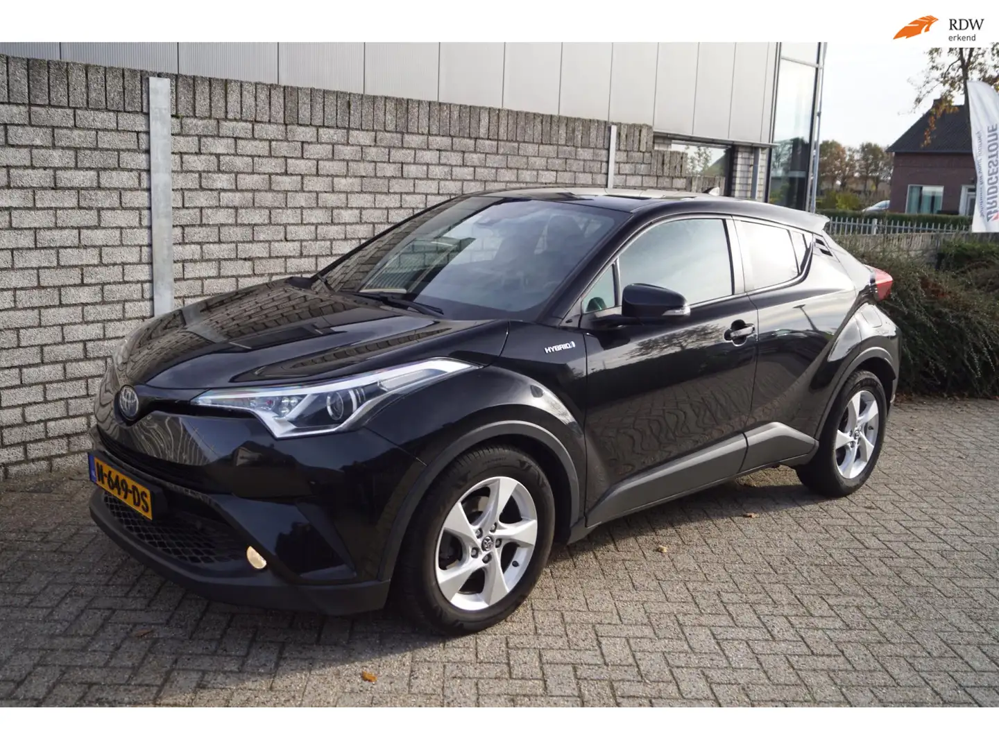 Toyota C-HR 1.8 Hybrid Dynamic Autom Navi Camera Sportst Clima Zwart - 1