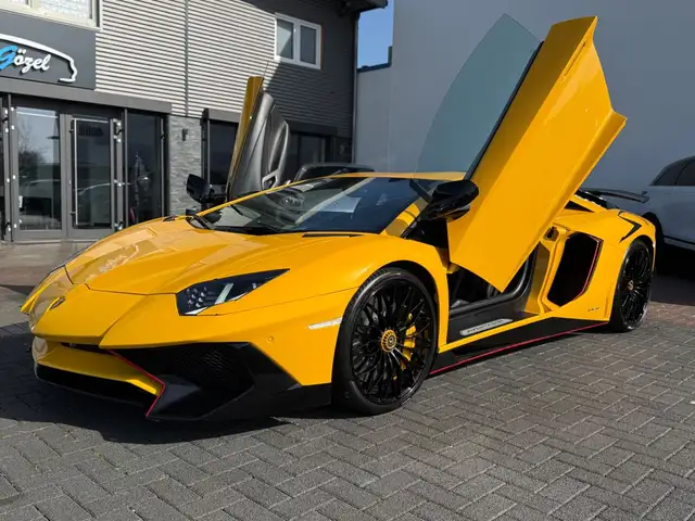 Lamborghini Aventador LP 700-4 *2. Hand *SV *Lift *Keramik