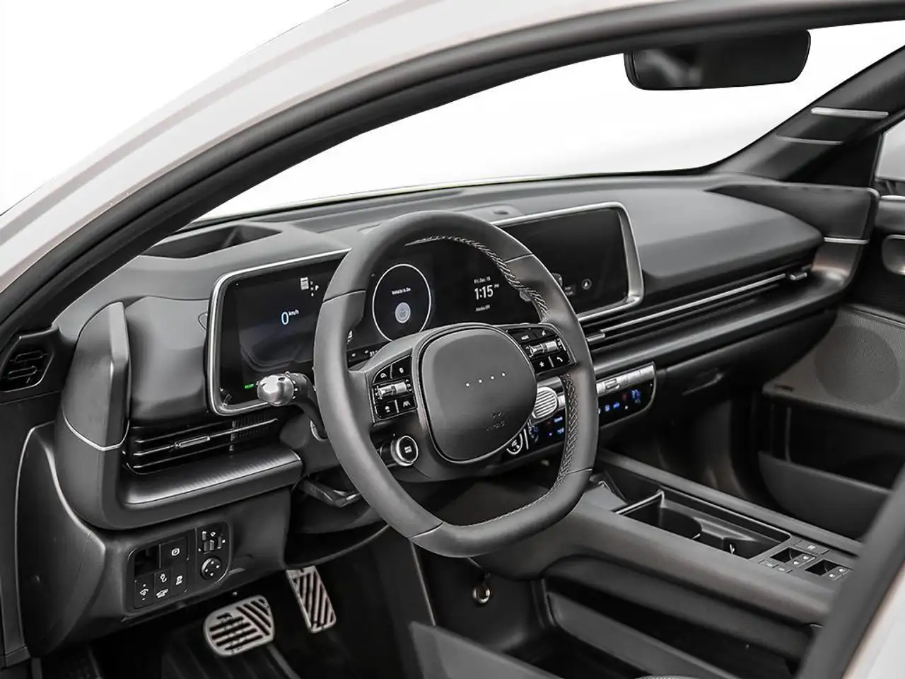 Hyundai IONIQ 6 снимка Hyundai IONIQ 6