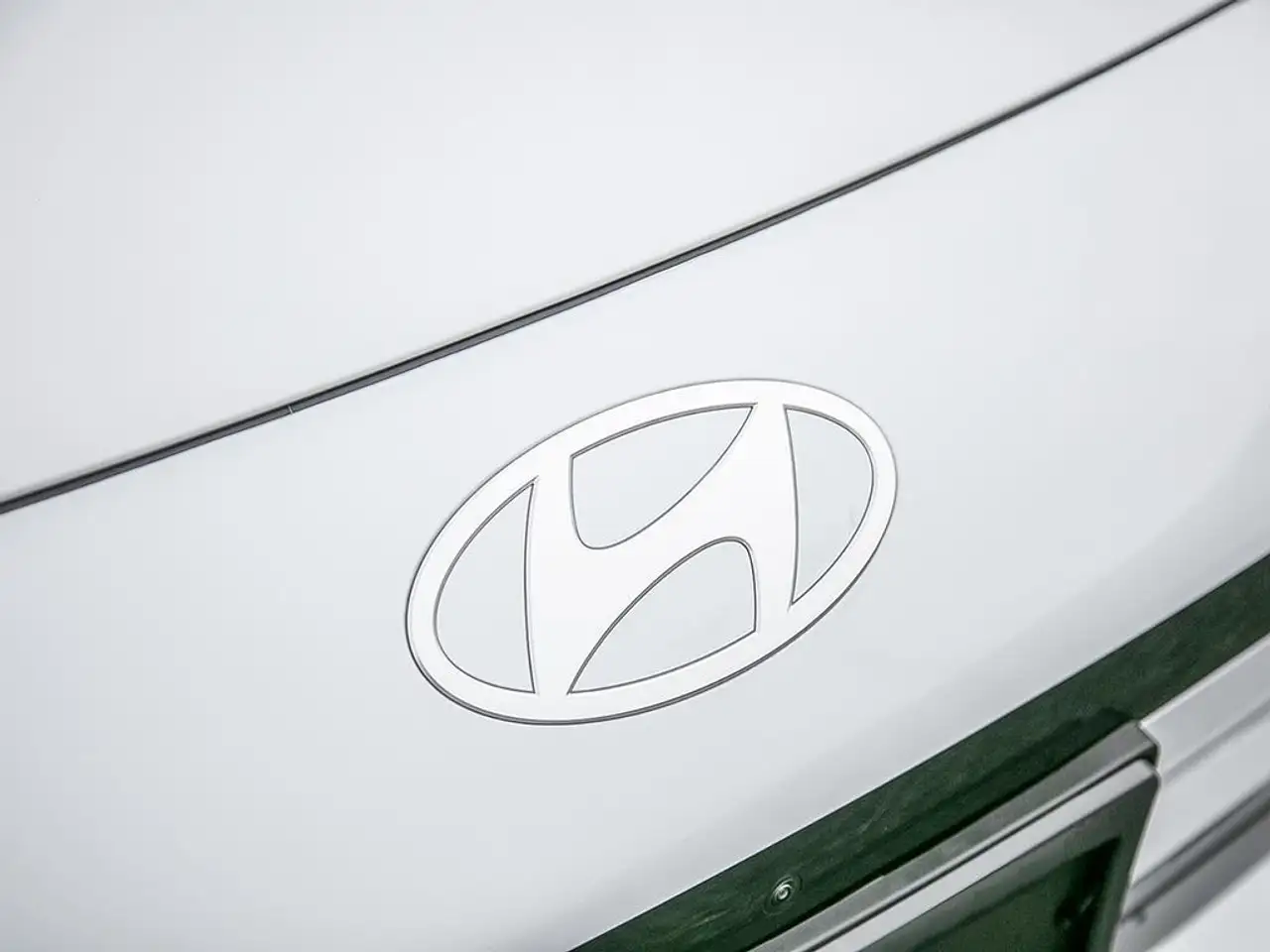 Hyundai IONIQ 6 снимка Hyundai IONIQ 6