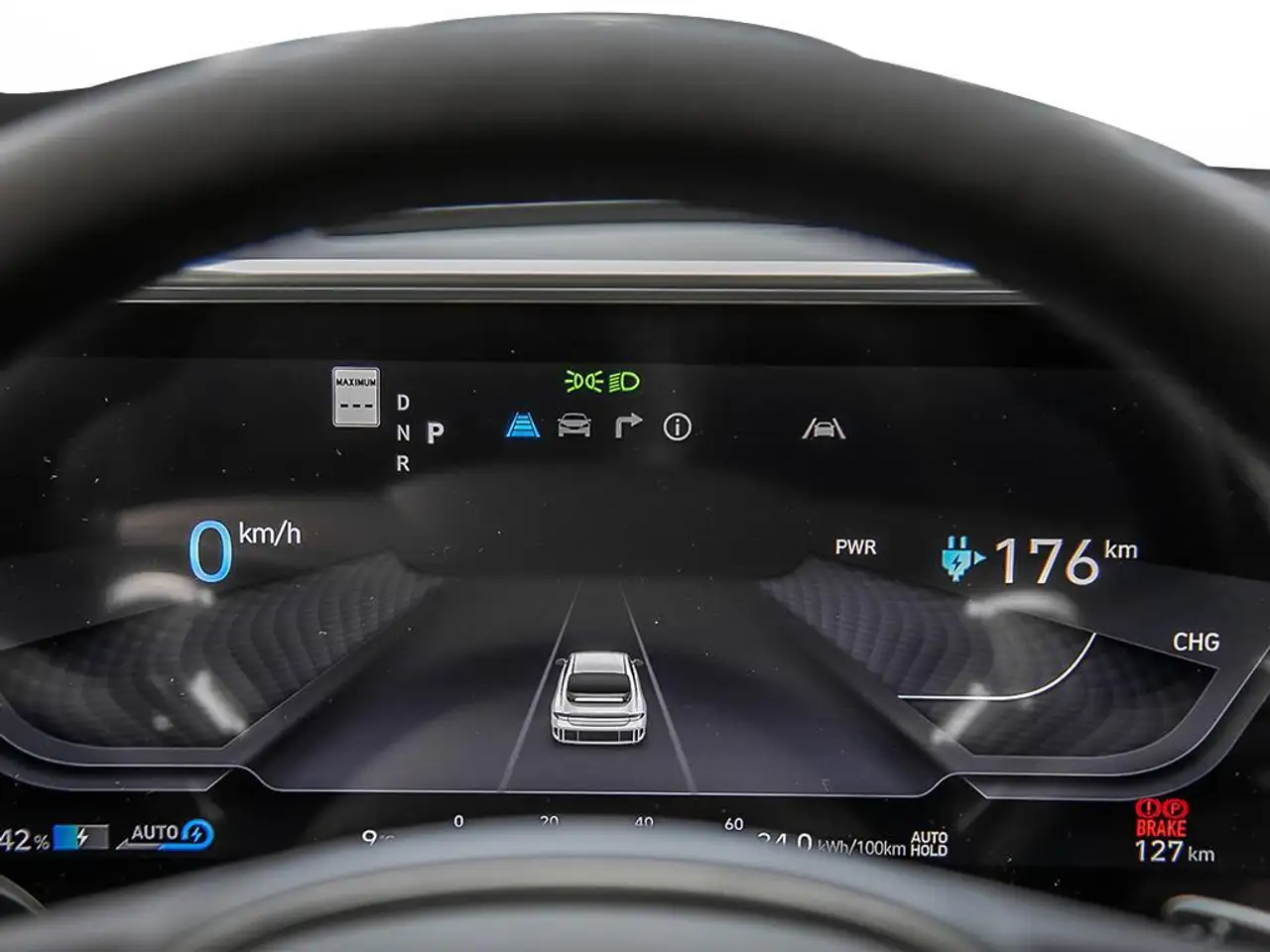 Hyundai IONIQ 6 снимка Hyundai IONIQ 6